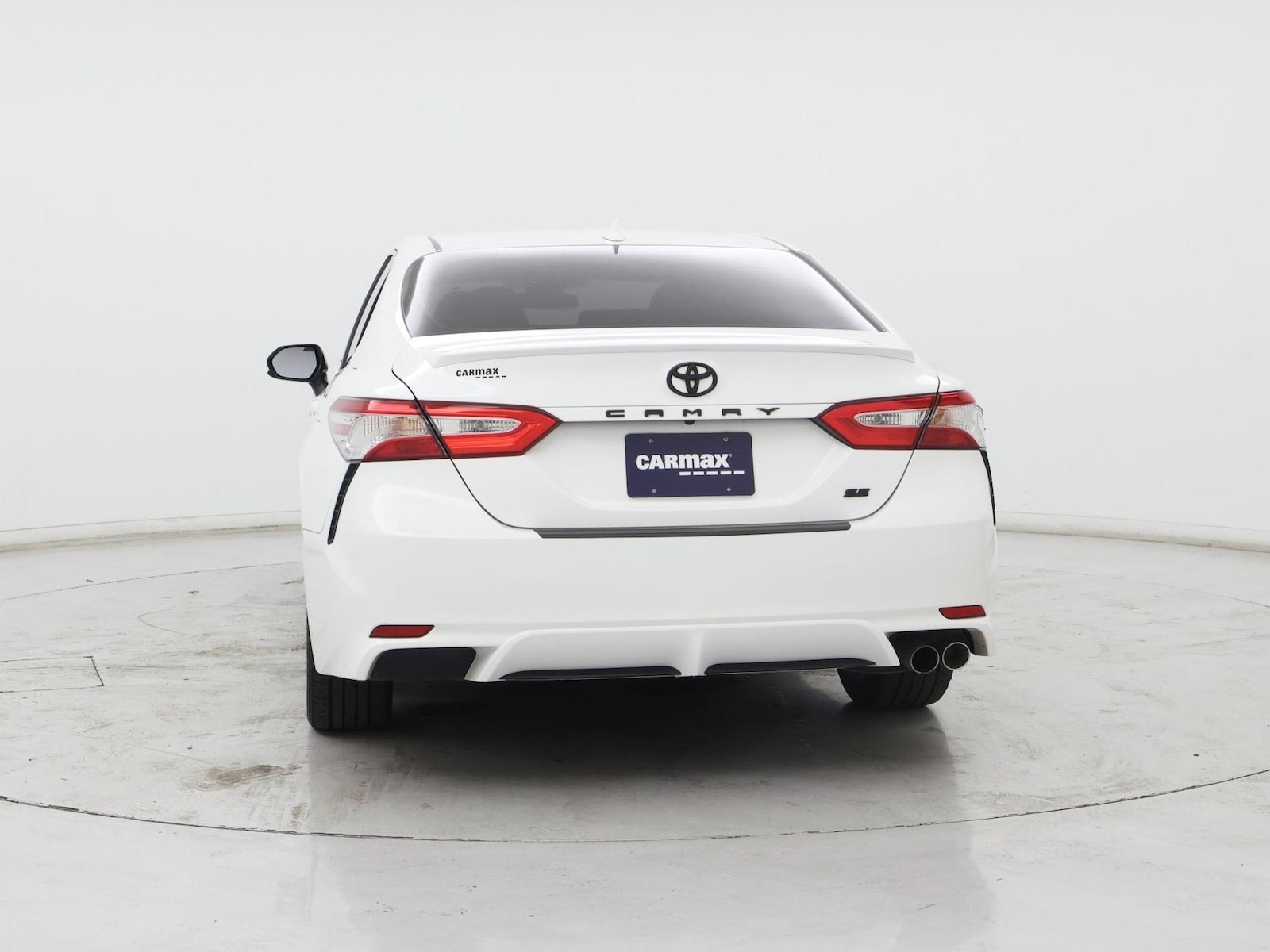 2020 Toyota Camry SE - Photo 7