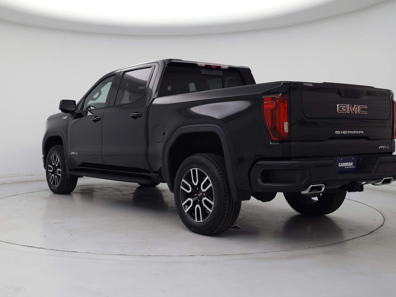 2023 GMC Sierra 1500 AT4 - Photo 3