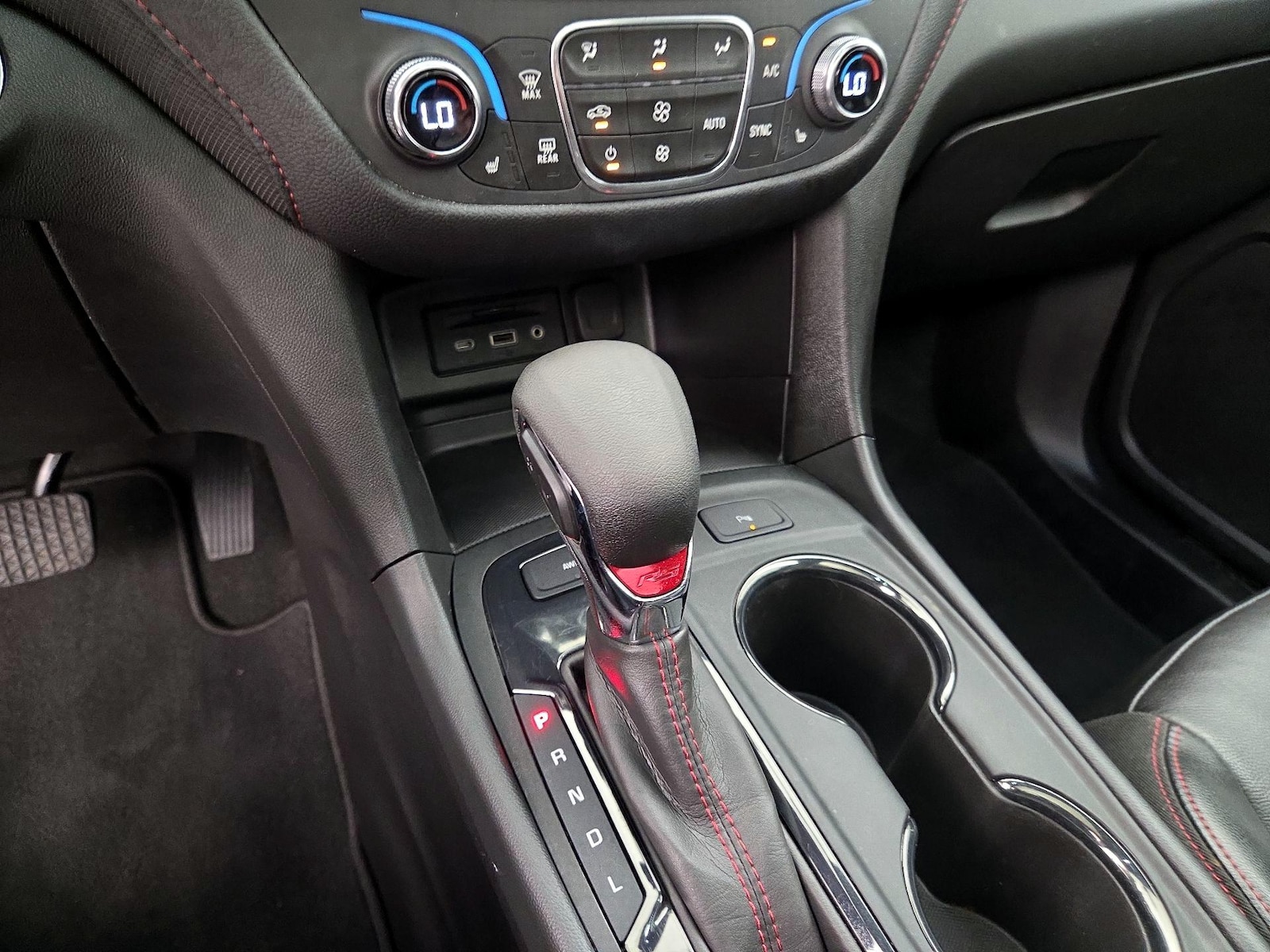 2022 Chevrolet Equinox RS - Photo 19
