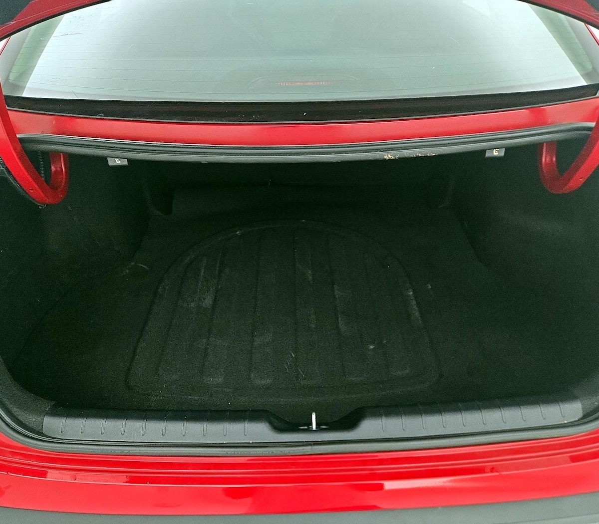 Trunk/Cargo (Seats Up)