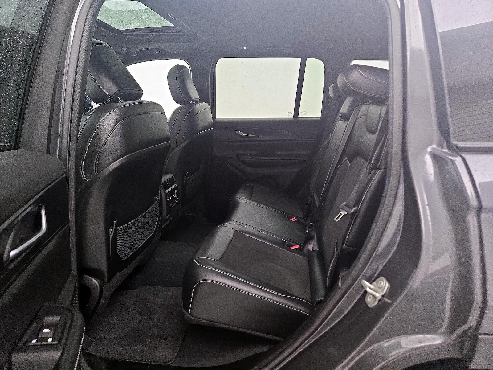 2023 Jeep Grand Cherokee Altitude - Photo 21