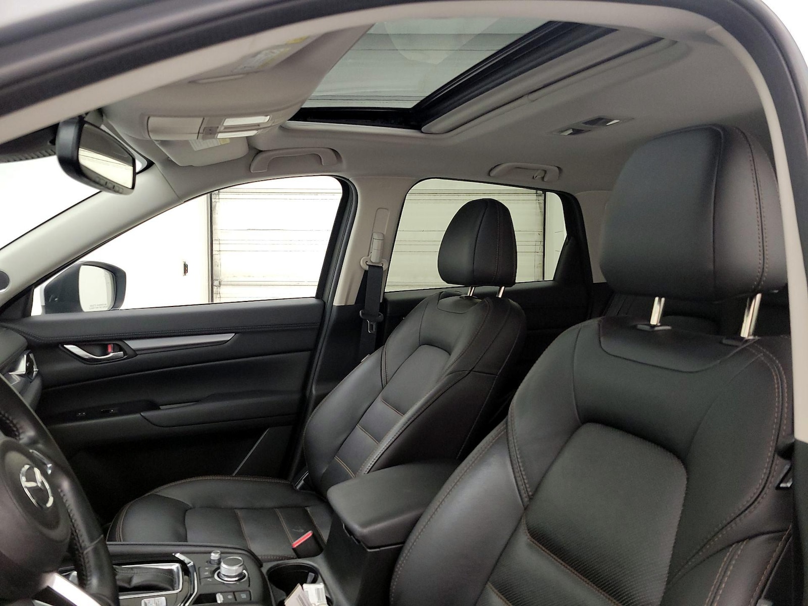 Sunroof(s) & Overhead Airbags