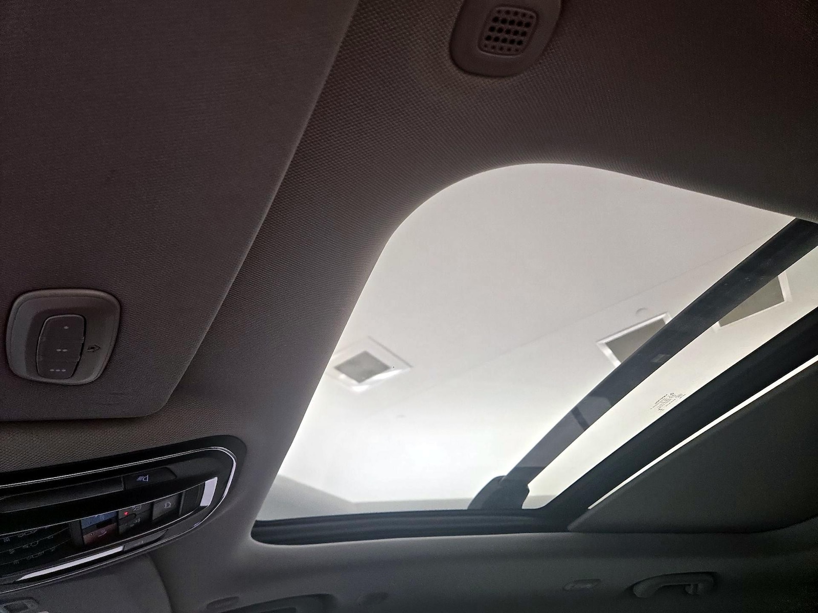 Panoramic Sunroof