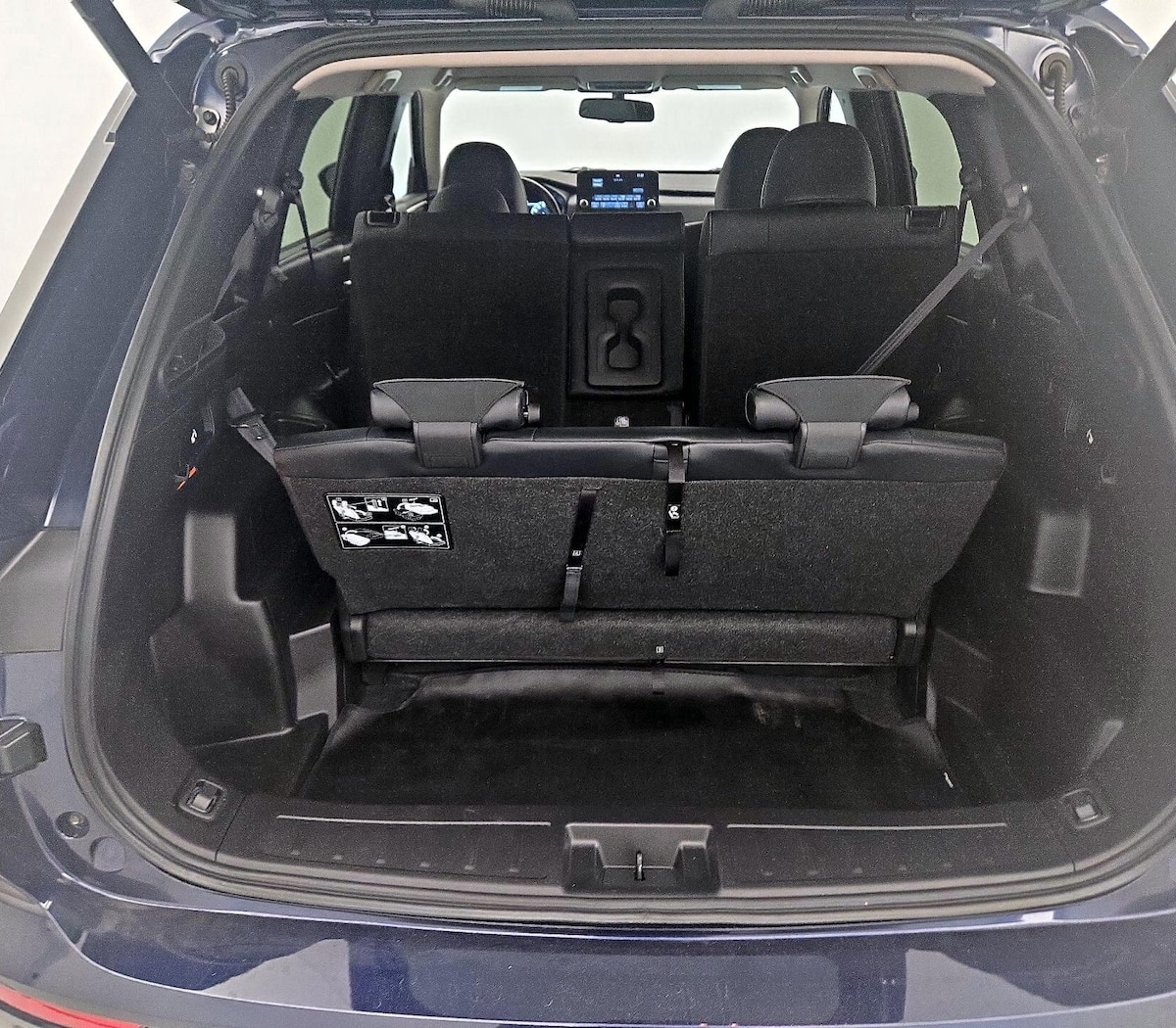 Trunk/Cargo (Seats Up)