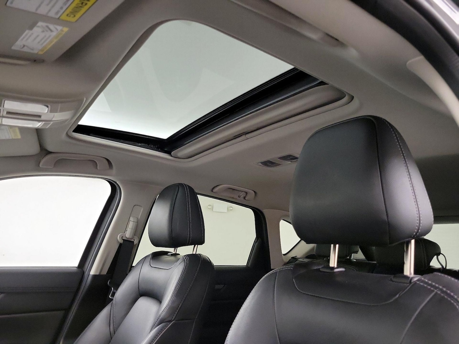 Sunroof(s) & Overhead Airbags