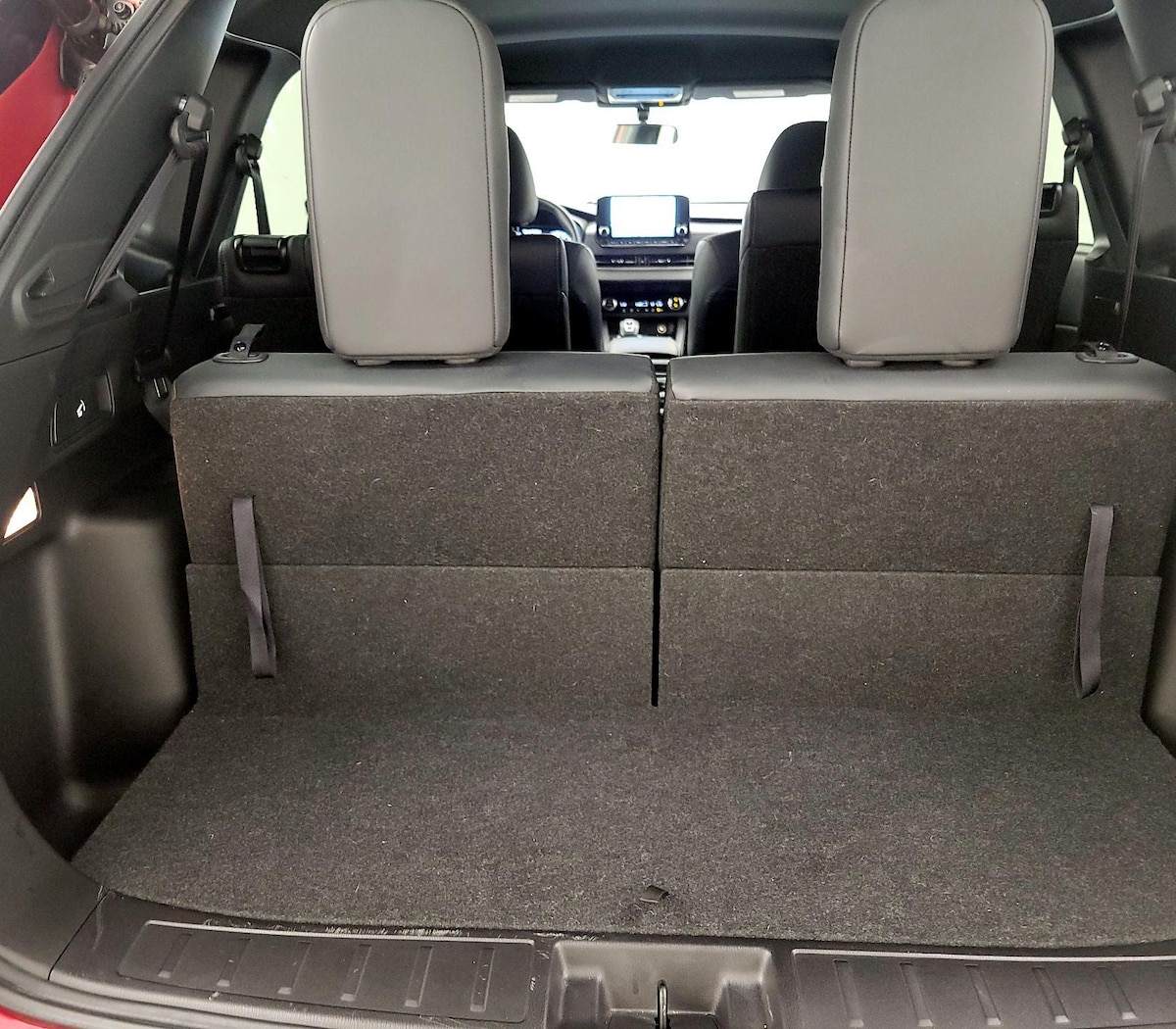 Trunk/Cargo (Seats Up)