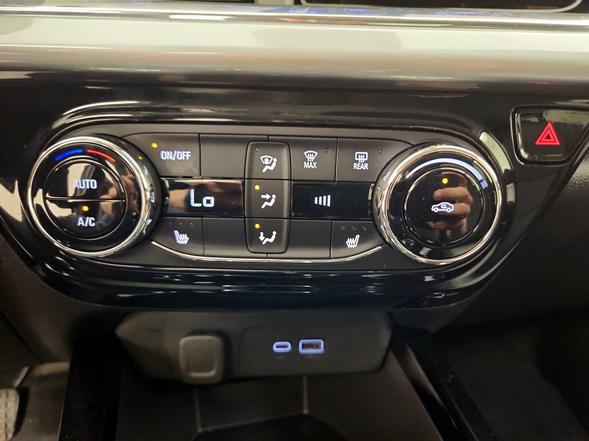 Thumbnail: 2025 Chevrolet Trax - 16