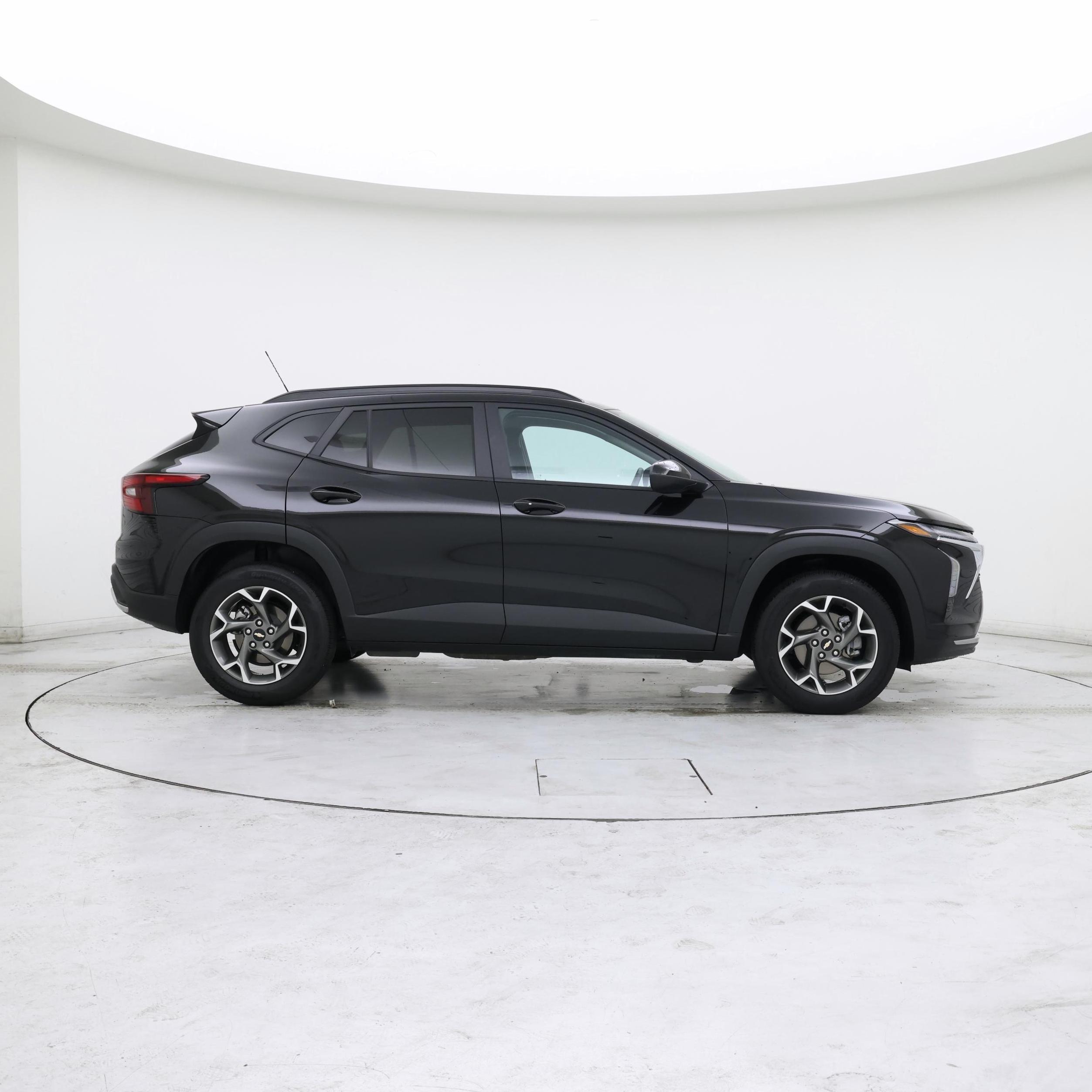 Thumbnail: 2025 Chevrolet Trax - 7