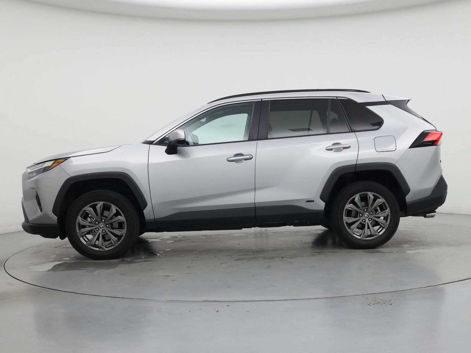 2022 Toyota RAV4 XLE Premium - Photo 4