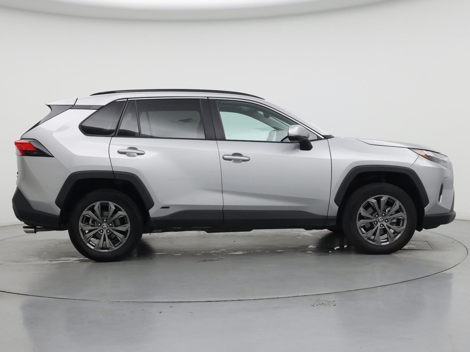 2022 Toyota RAV4 XLE Premium - Photo 8
