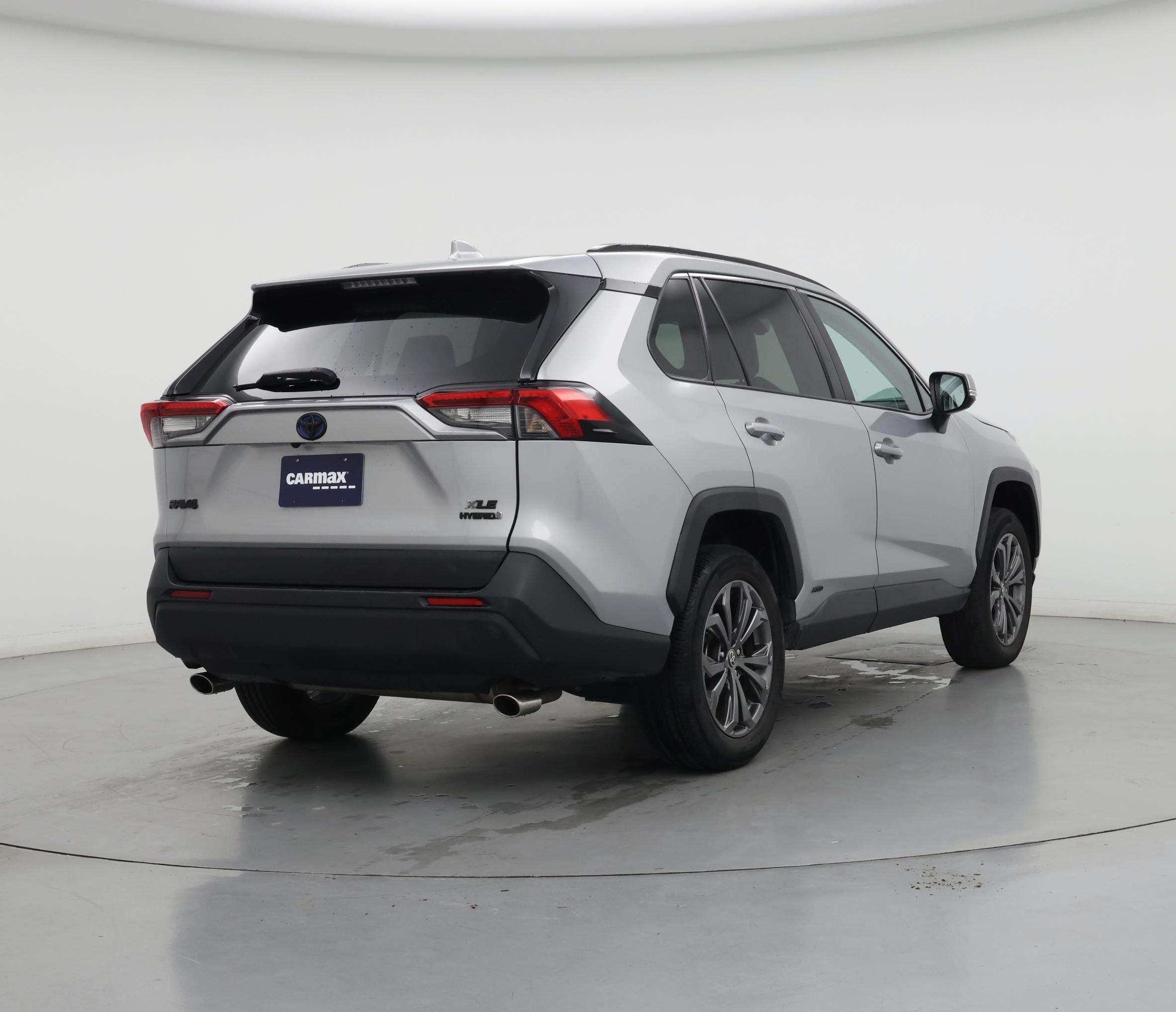 Thumbnail: 2022 Toyota RAV4 - 8