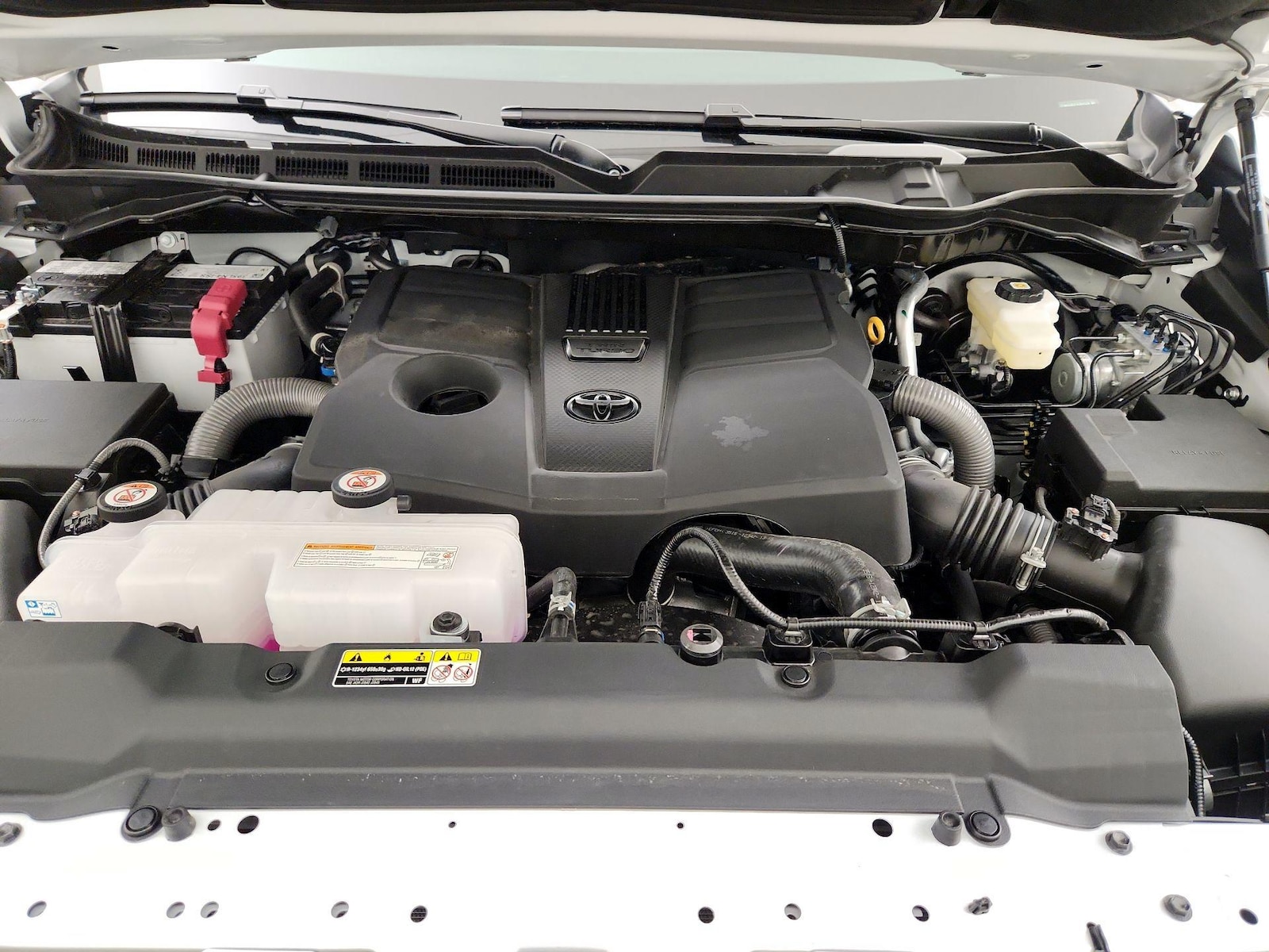2026 Toyota Tundra Limited - Photo 22
