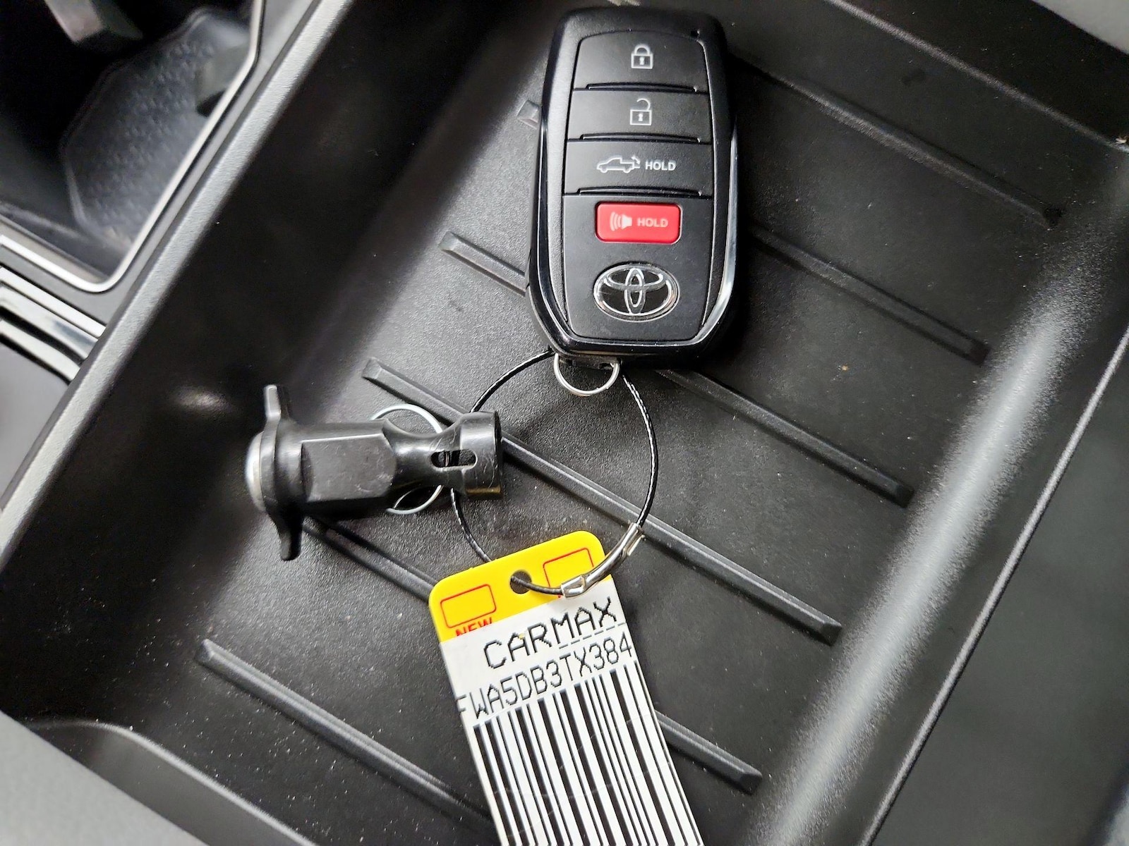 2026 Toyota Tundra Limited - Photo 23