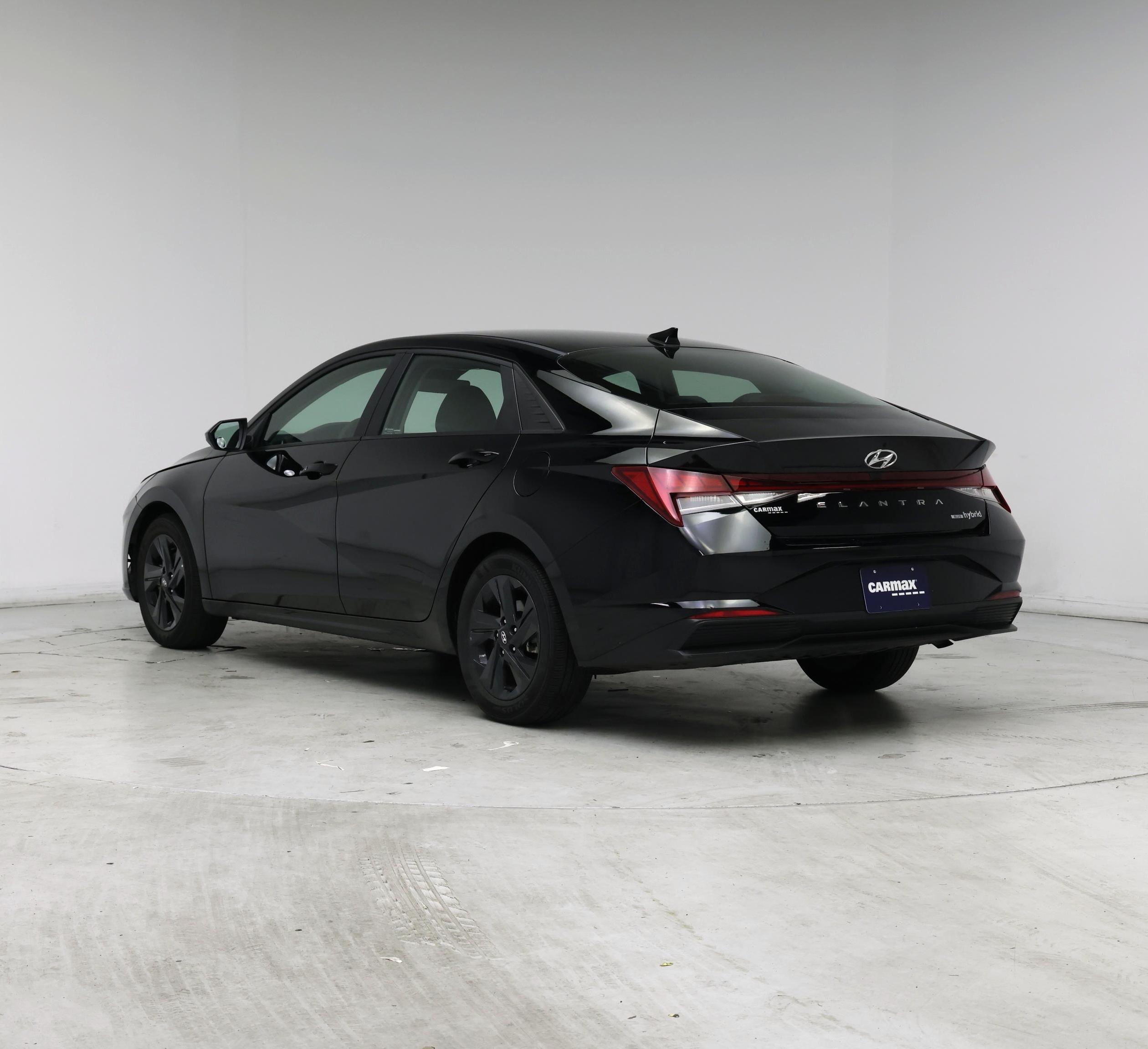 Thumbnail: 2023 Hyundai Elantra - 2