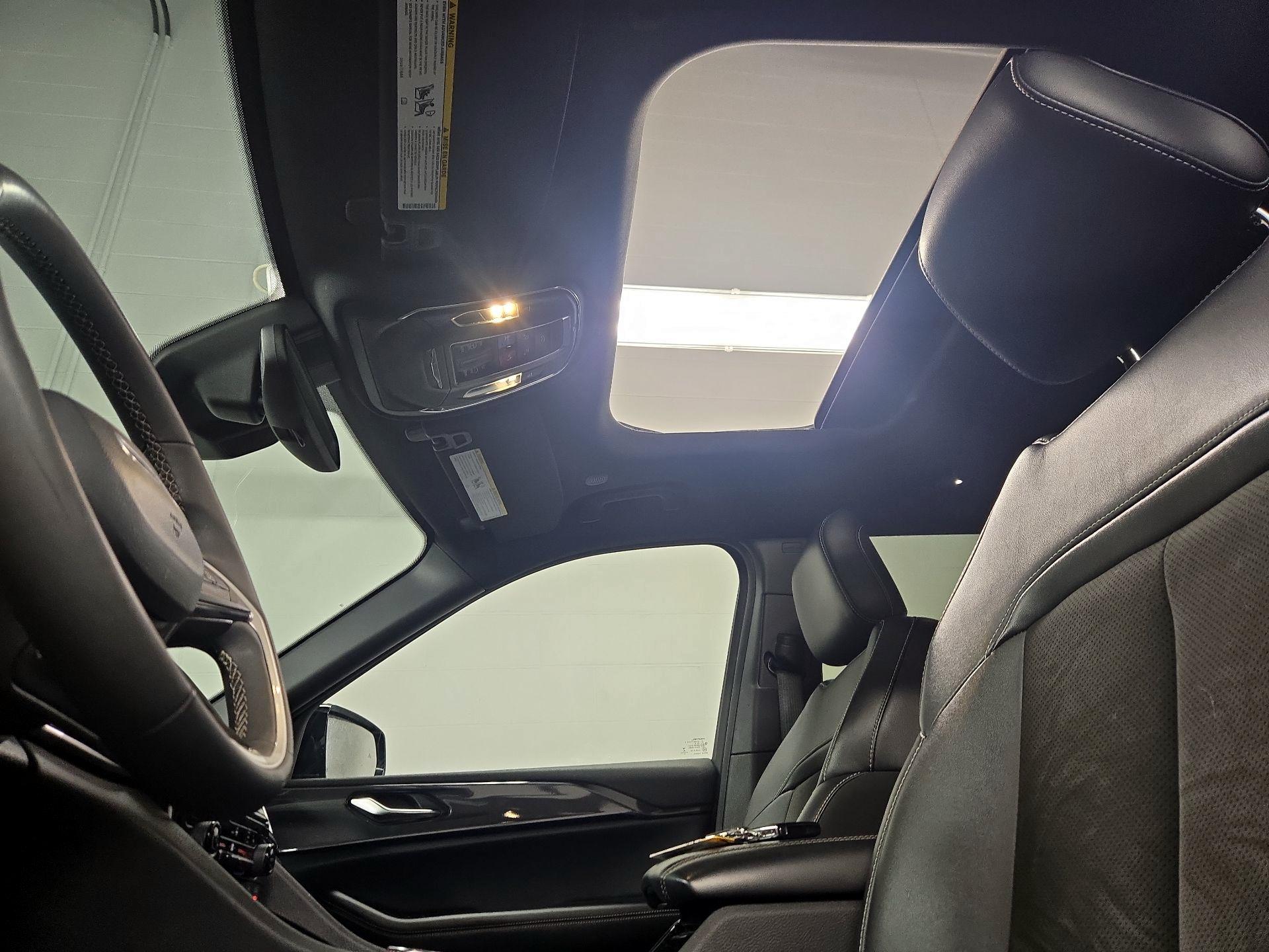 Thumbnail: 2023 Jeep Grand Cherokee L - 19