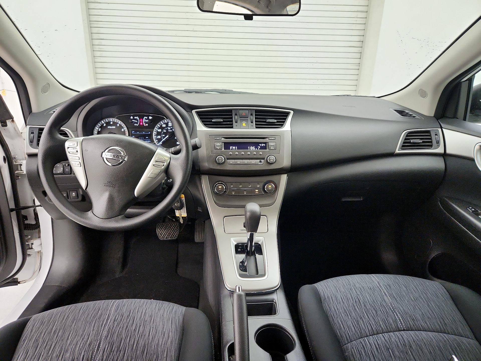 Thumbnail: 2014 Nissan Sentra - 9