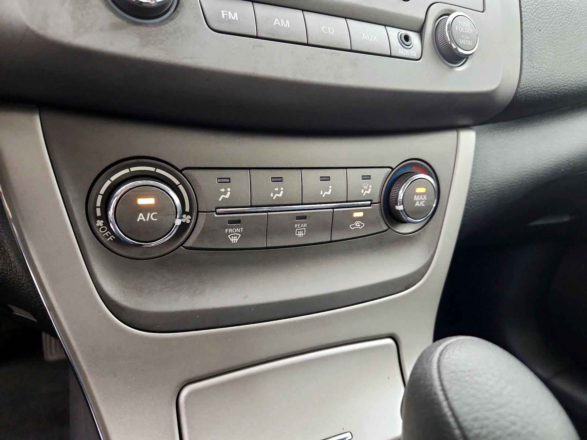 Thumbnail: 2014 Nissan Sentra - 15