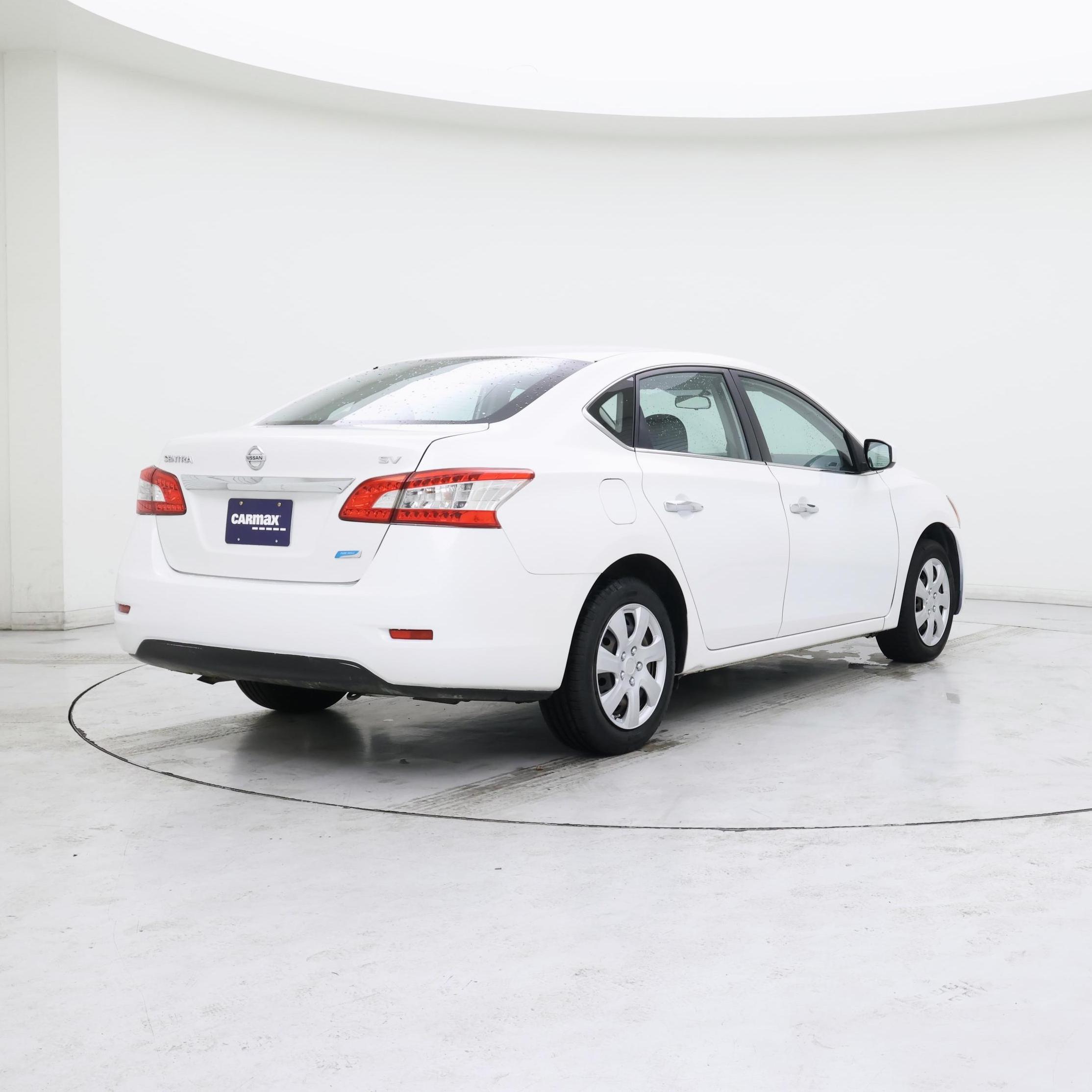 Thumbnail: 2014 Nissan Sentra - 8