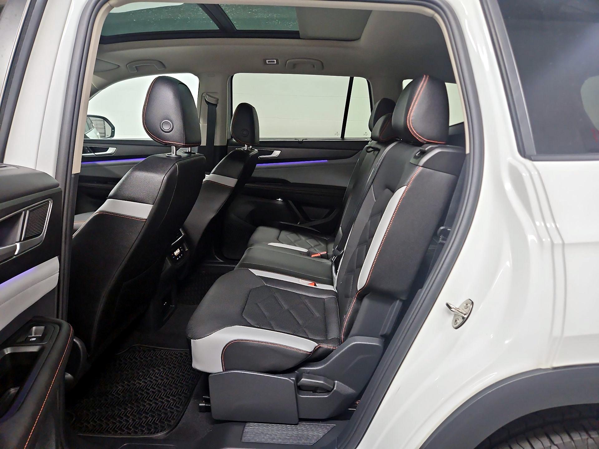 Thumbnail: 2025 Volkswagen Atlas - 20
