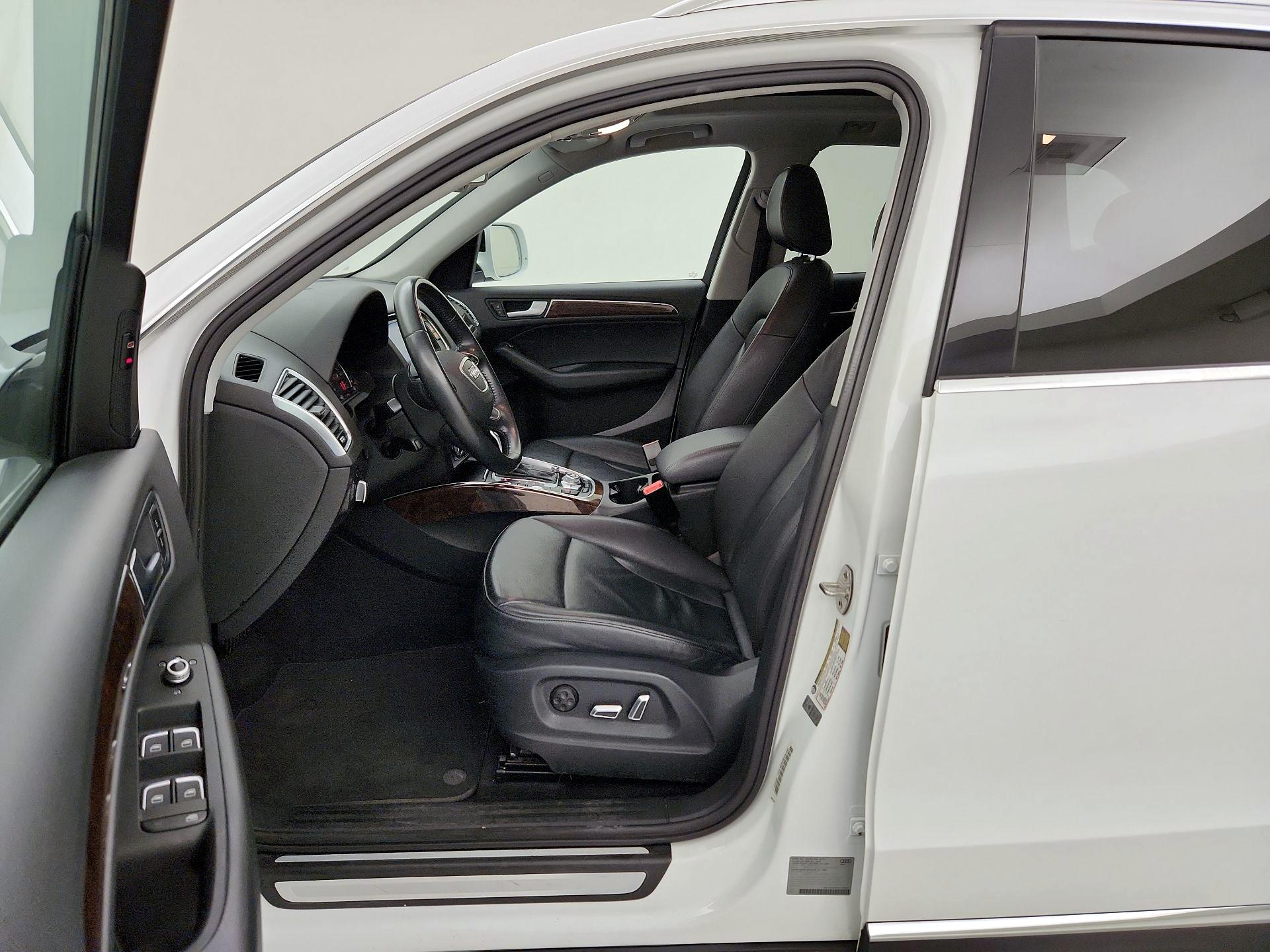 Thumbnail: 2015 Audi Q5 - 11