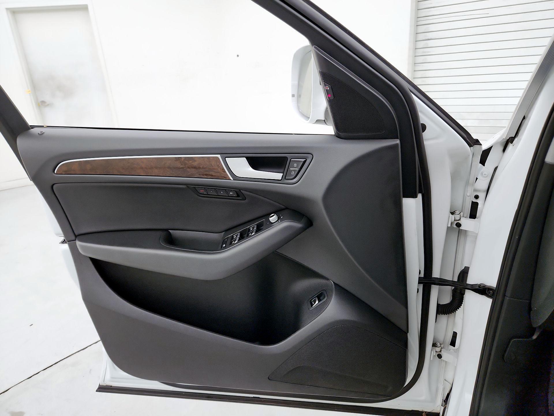 Thumbnail: 2015 Audi Q5 - 12