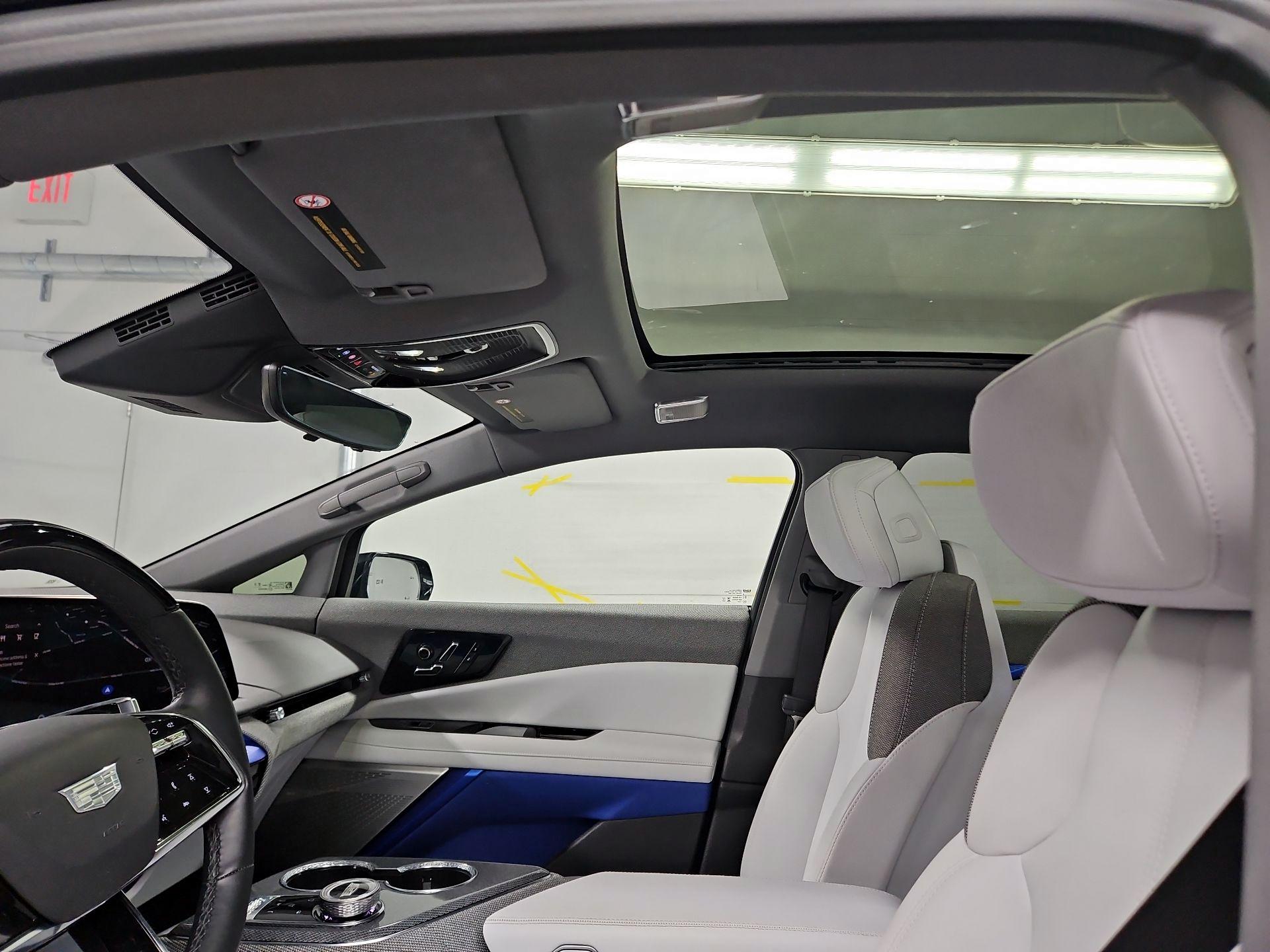 Thumbnail: 2025 Cadillac Optiq - 20