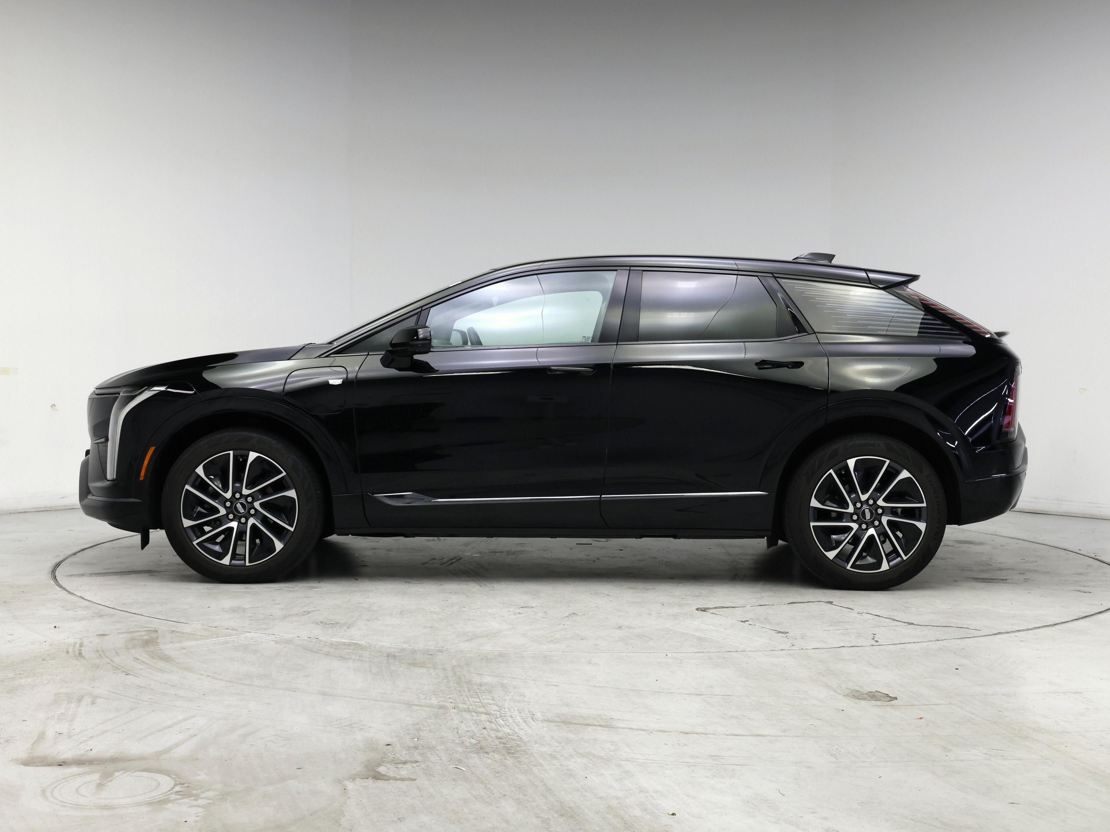 Thumbnail: 2025 Cadillac Optiq - 3