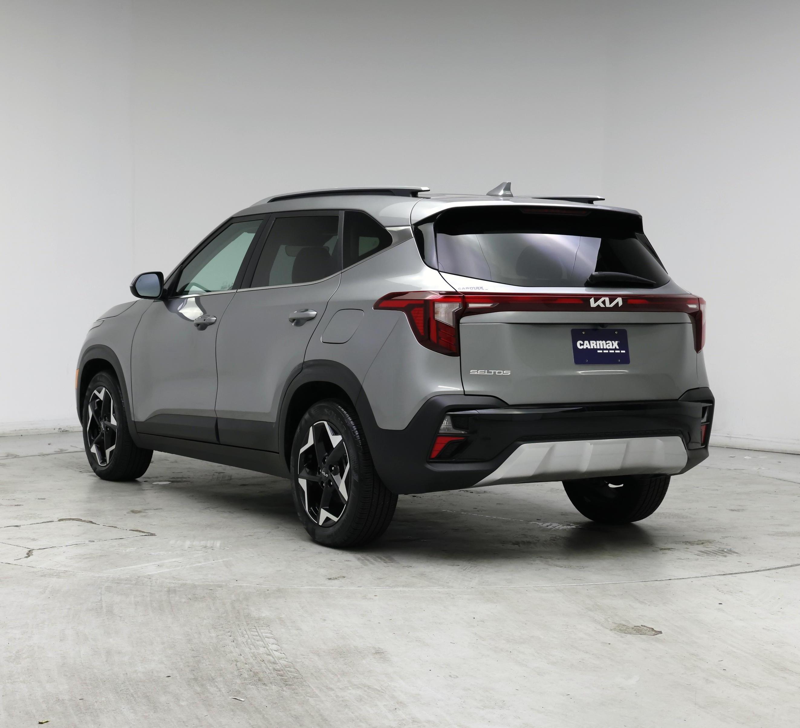 Thumbnail: 2024 Kia Seltos - 2