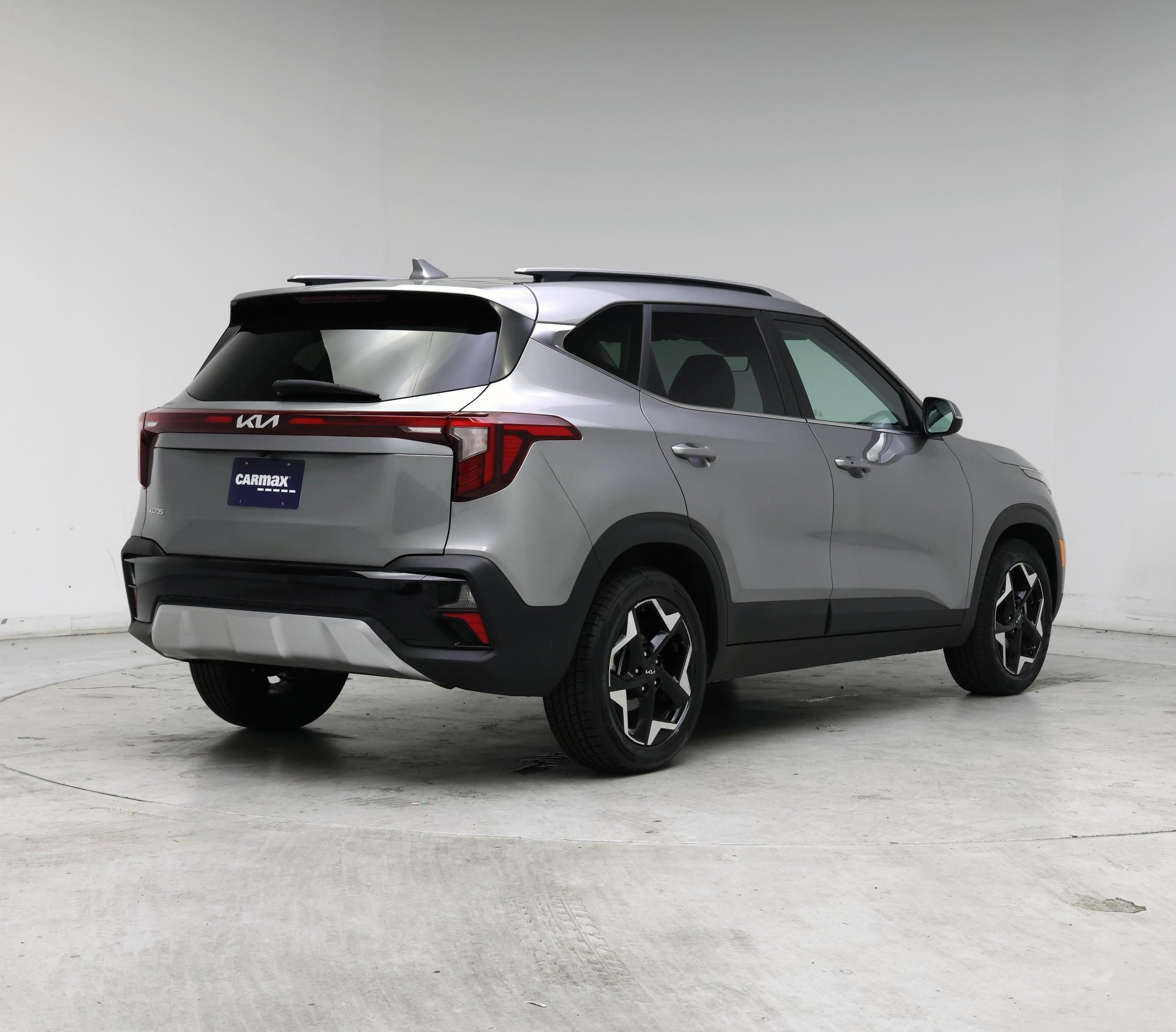 Thumbnail: 2024 Kia Seltos - 8