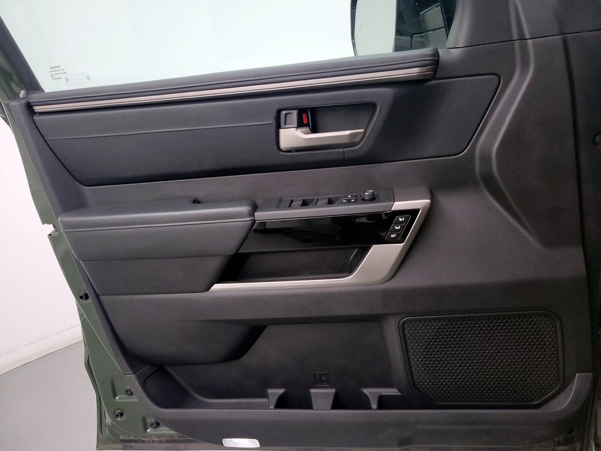Thumbnail: 2022 Toyota Tundra - 12