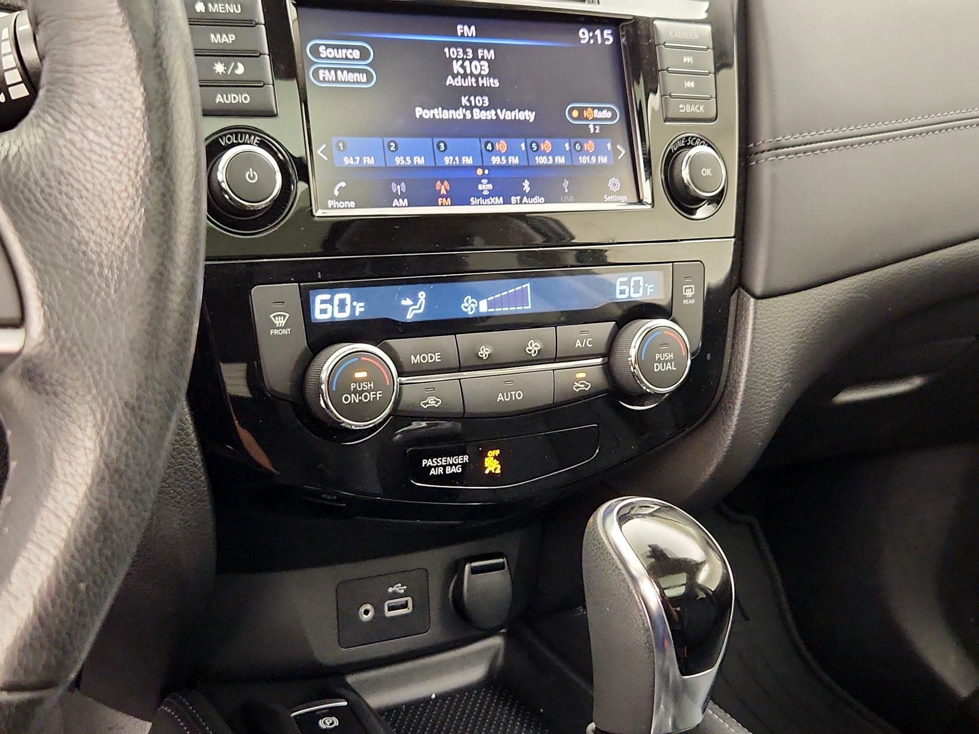Thumbnail: 2018 Nissan Rogue - 17