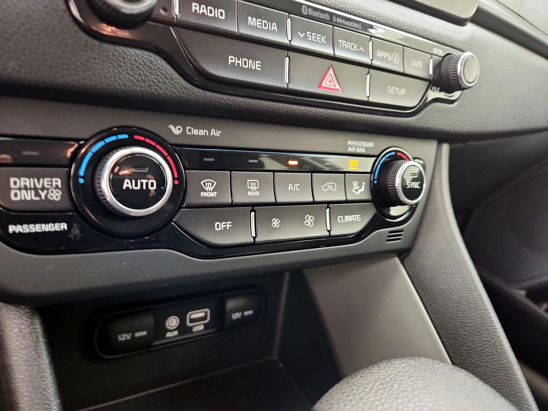 Thumbnail: 2018 Kia Niro - 16