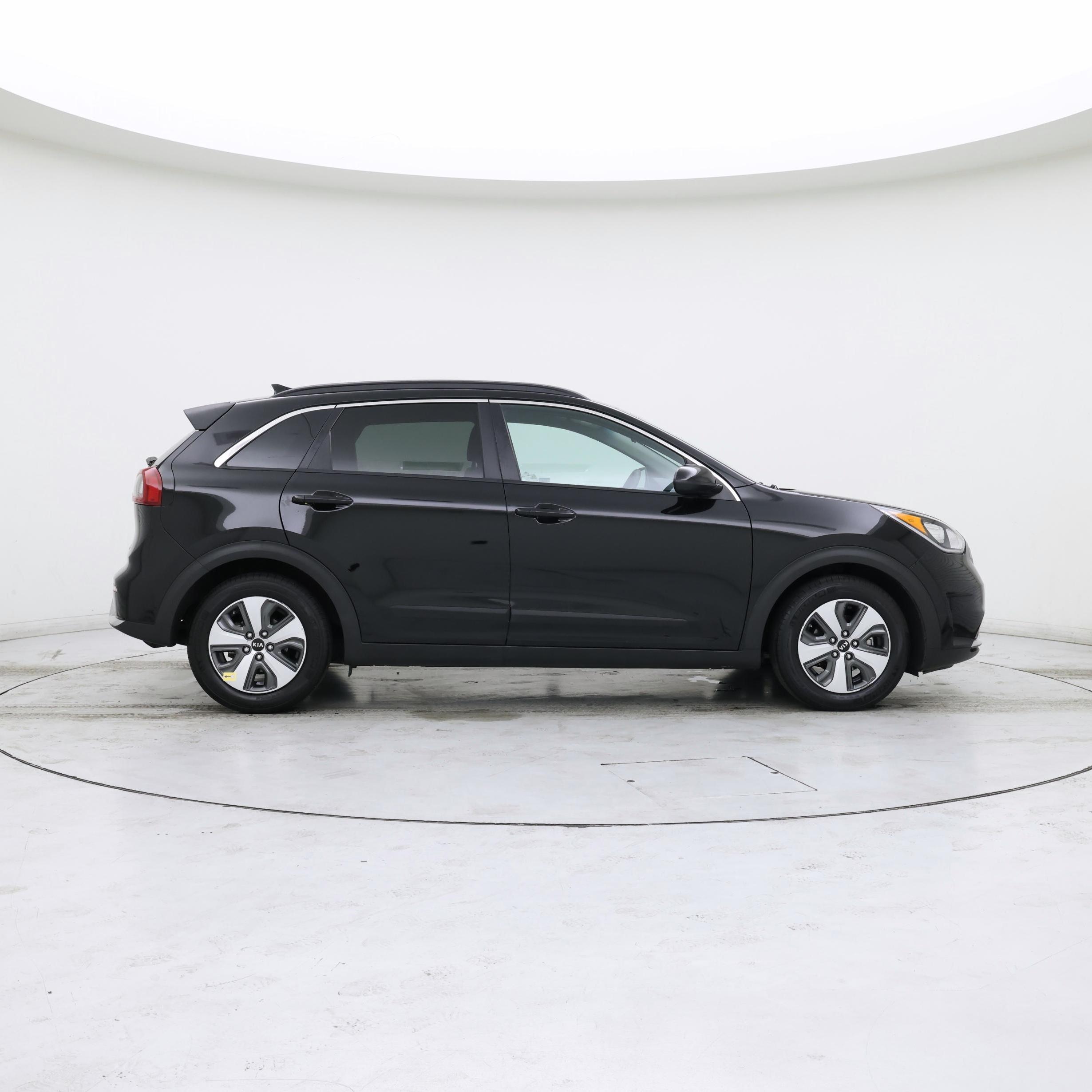 Thumbnail: 2018 Kia Niro - 7