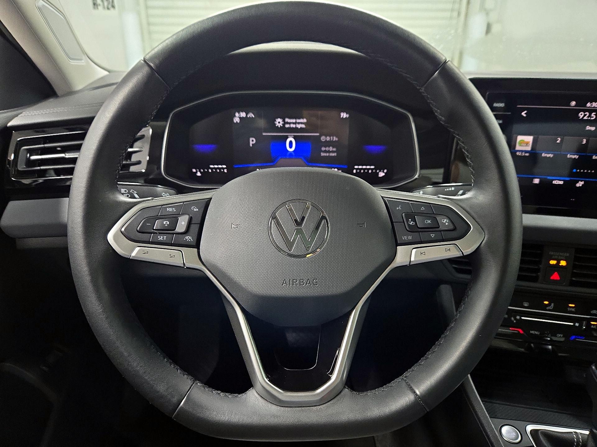 Thumbnail: 2025 Volkswagen Jetta - 10