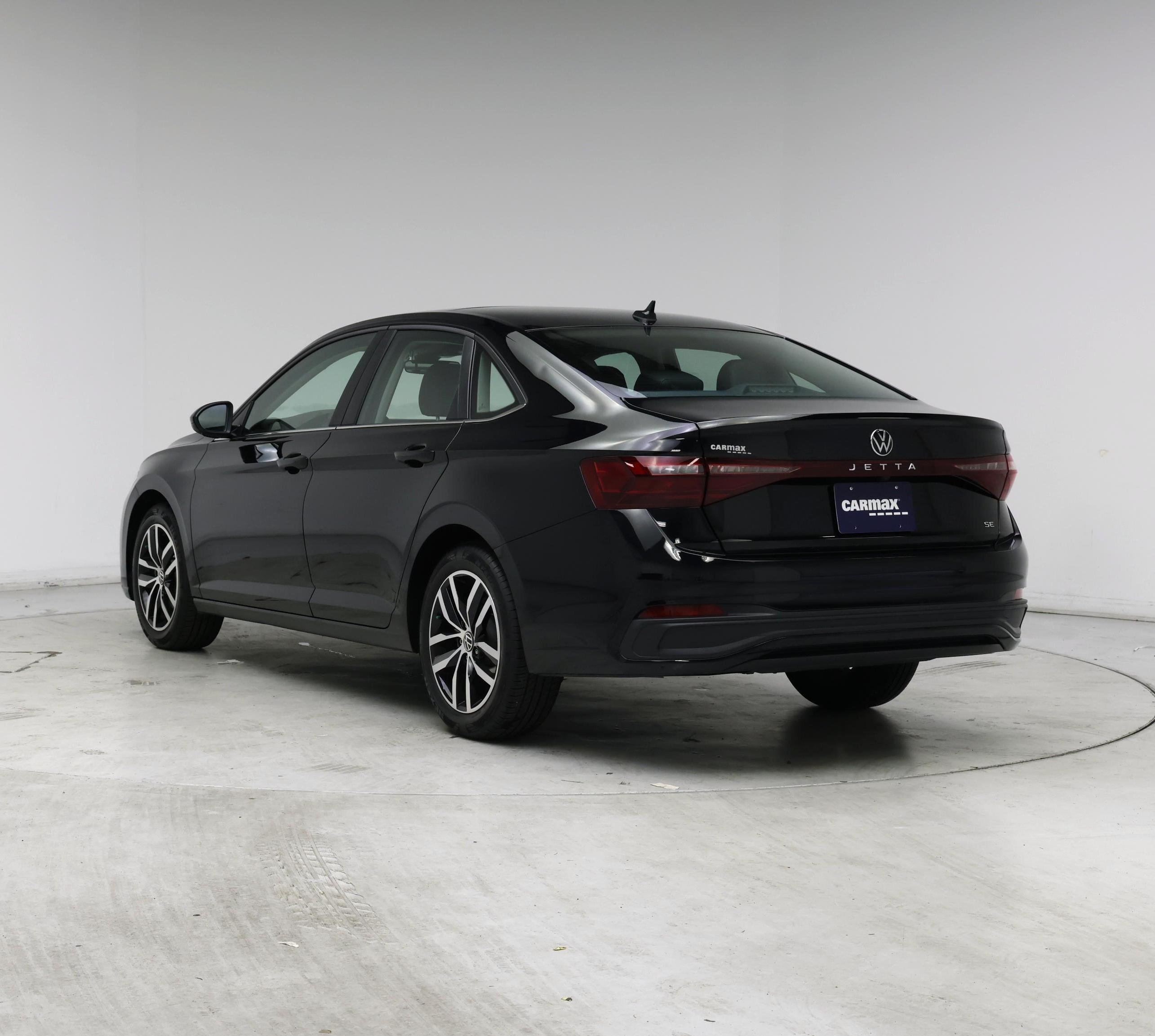 Thumbnail: 2025 Volkswagen Jetta - 2