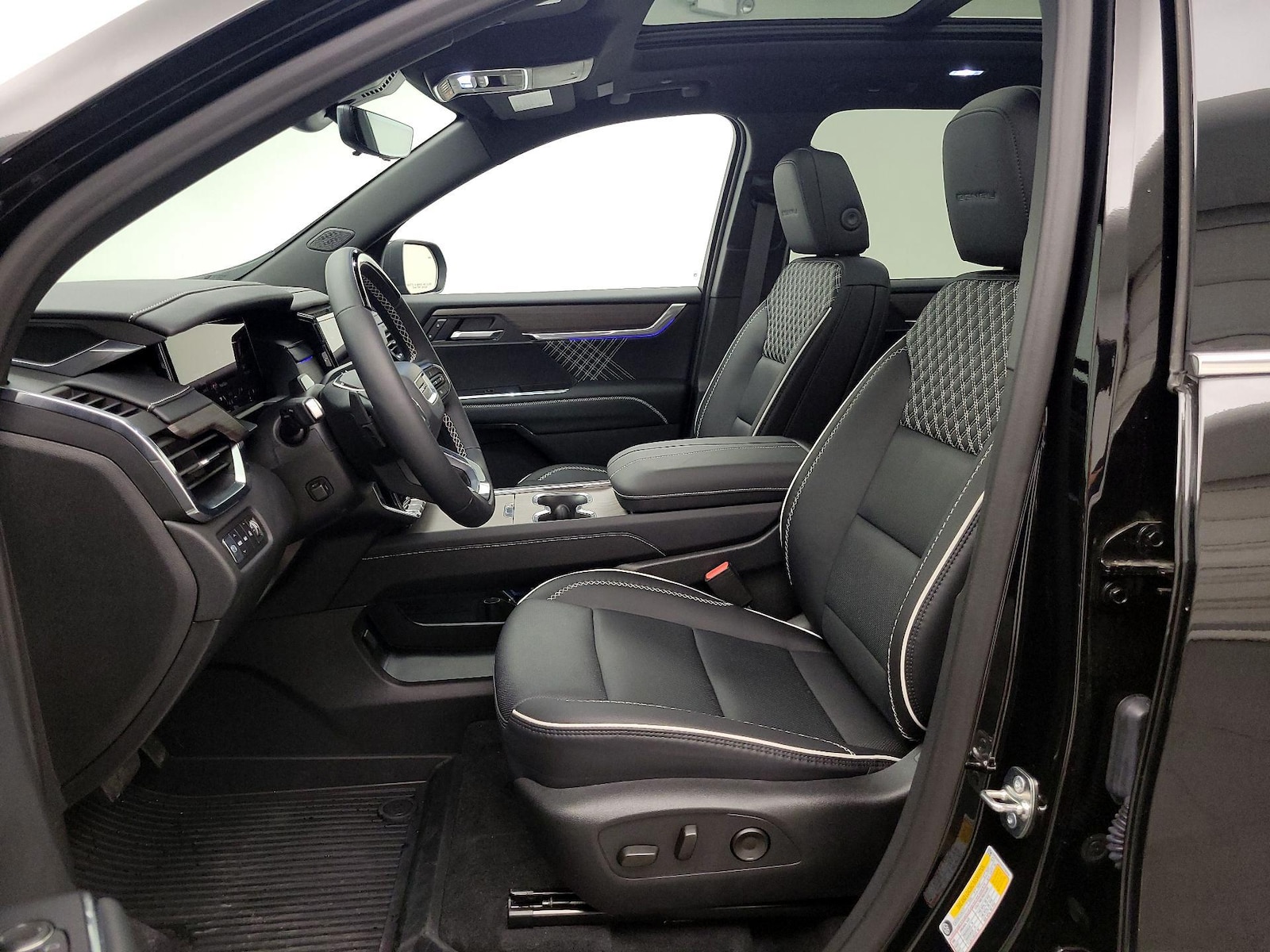 2026 GMC Acadia Denali - Photo 12