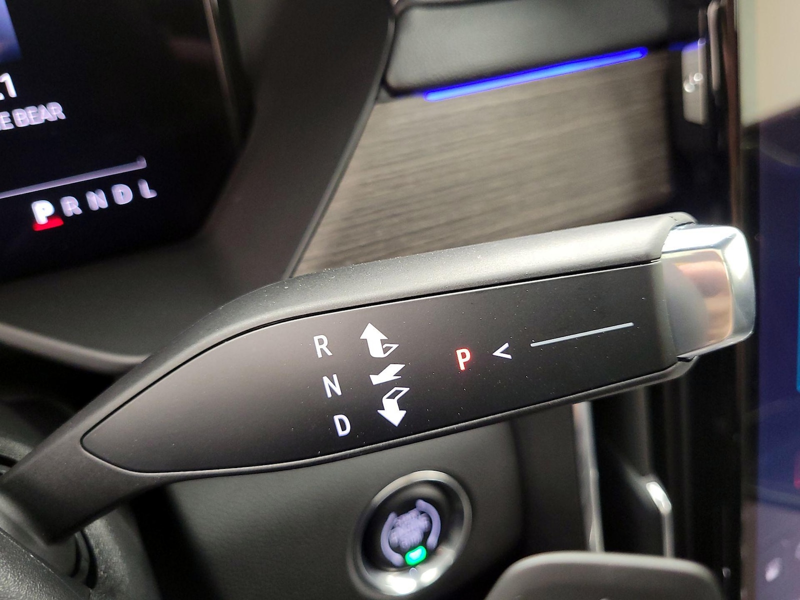 2026 GMC Acadia Denali - Photo 19