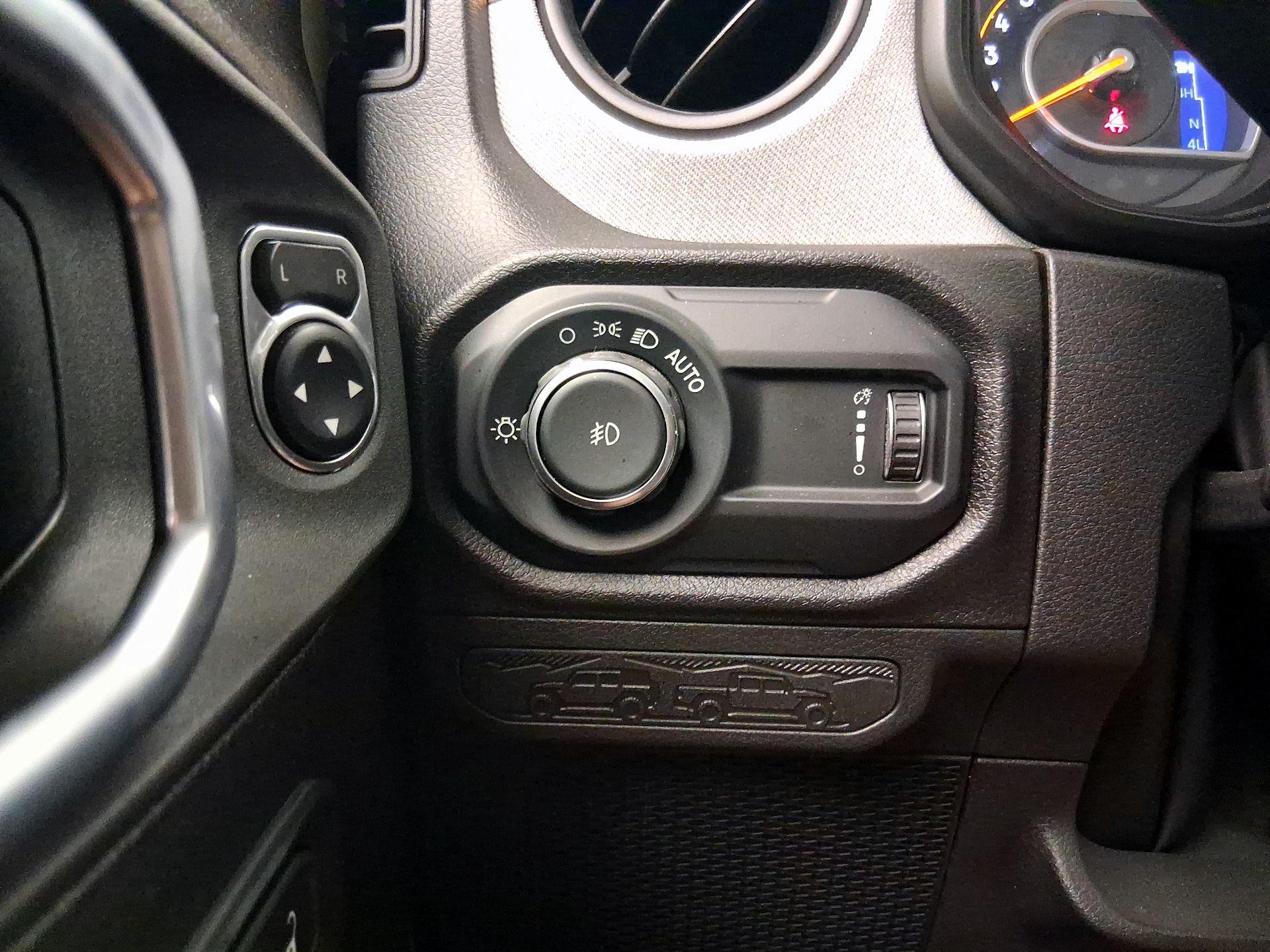 Thumbnail: 2025 Jeep Wrangler - 13