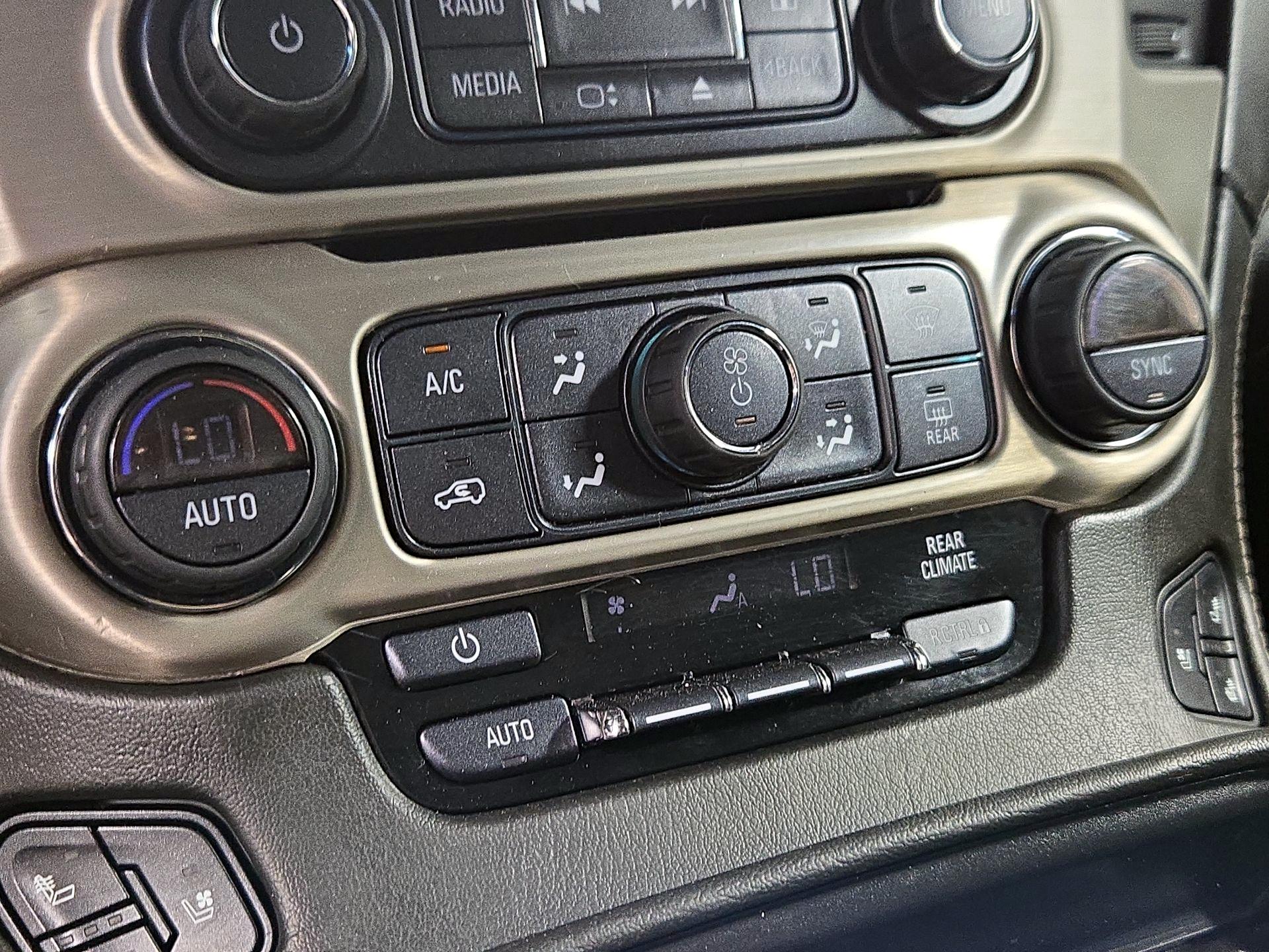 Thumbnail: 2020 GMC Yukon - 17