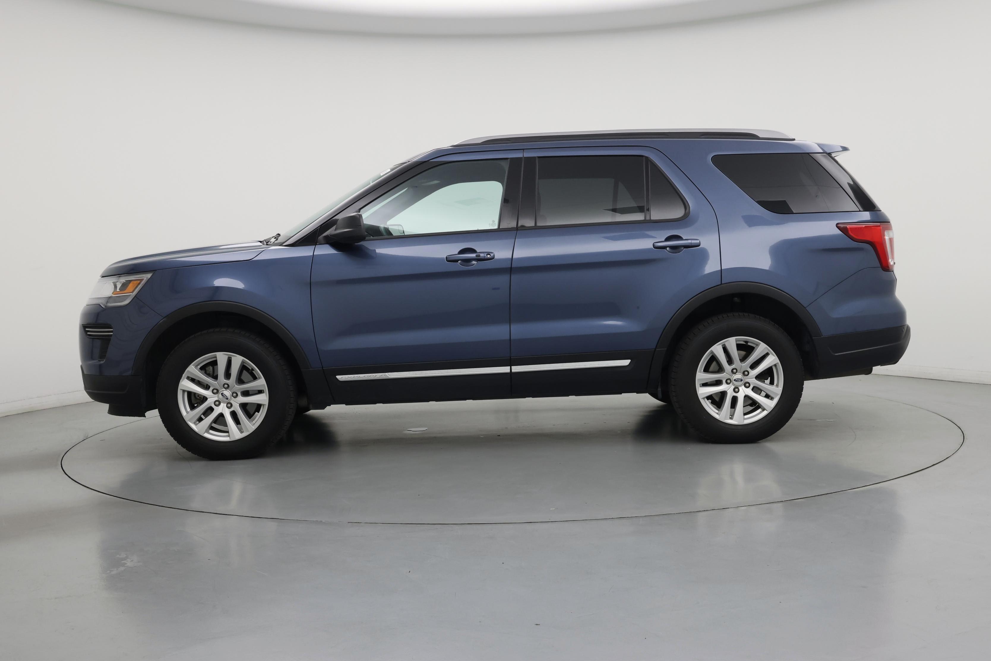 Thumbnail: 2019 Ford Explorer - 3