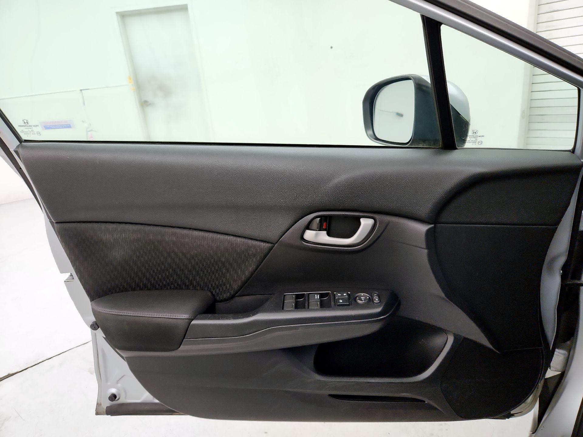 Thumbnail: 2015 Honda Civic - 12