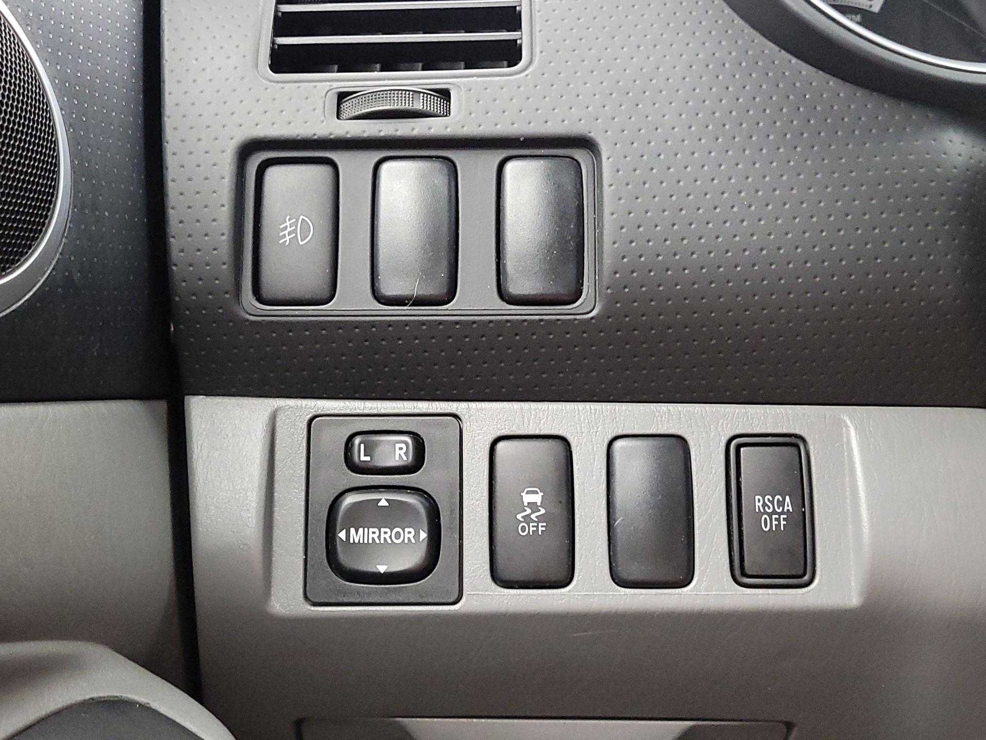 Thumbnail: 2014 Toyota Tacoma - 13