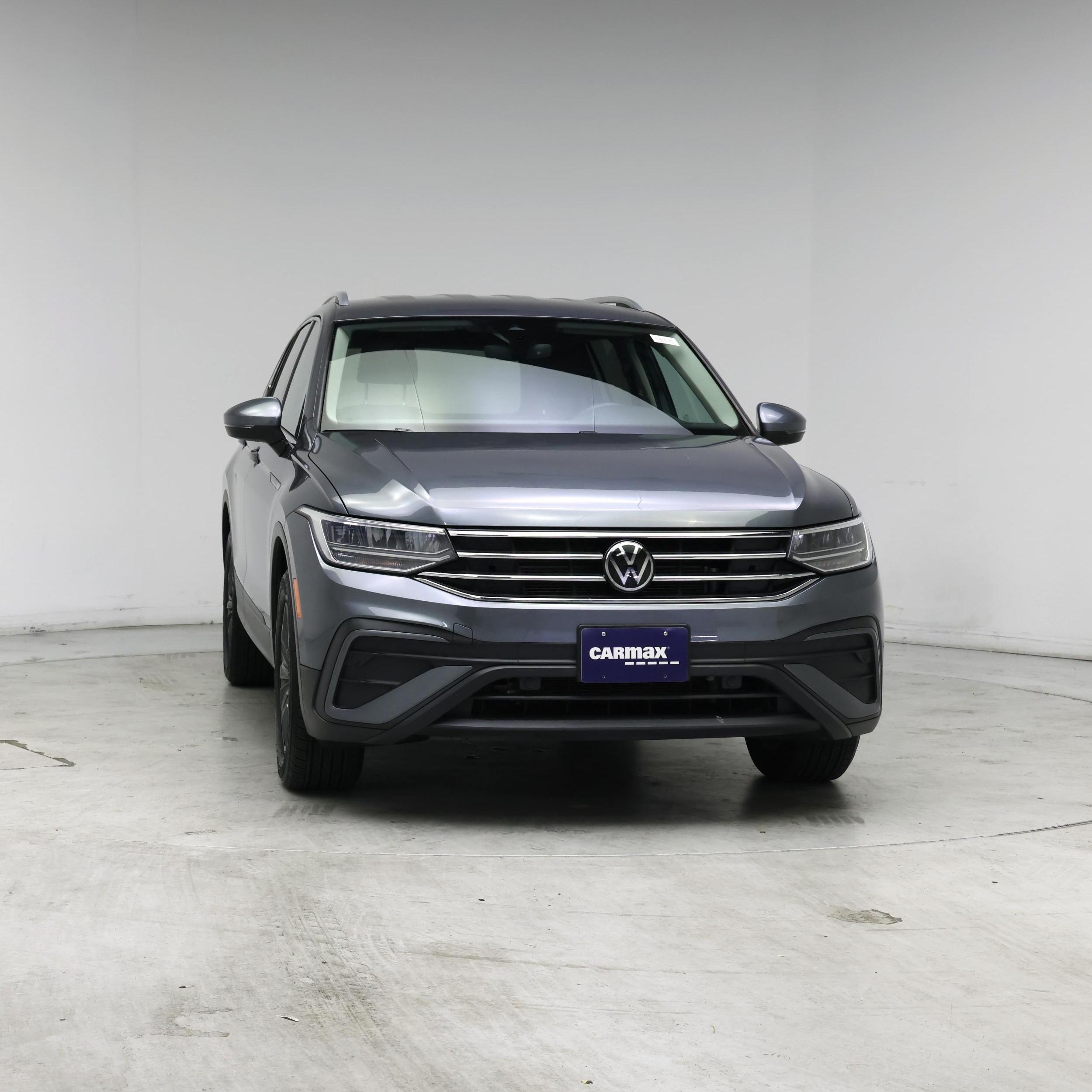 Thumbnail: 2022 Volkswagen Tiguan - 5