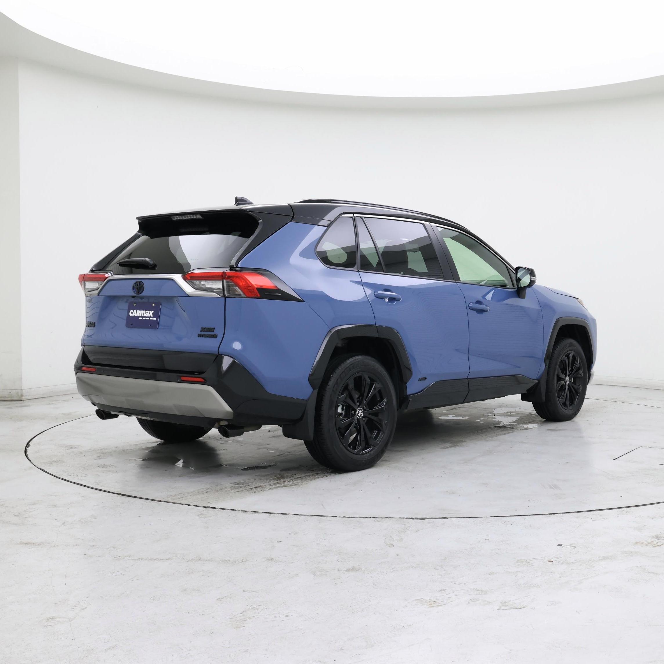 Thumbnail: 2024 Toyota RAV4 - 8