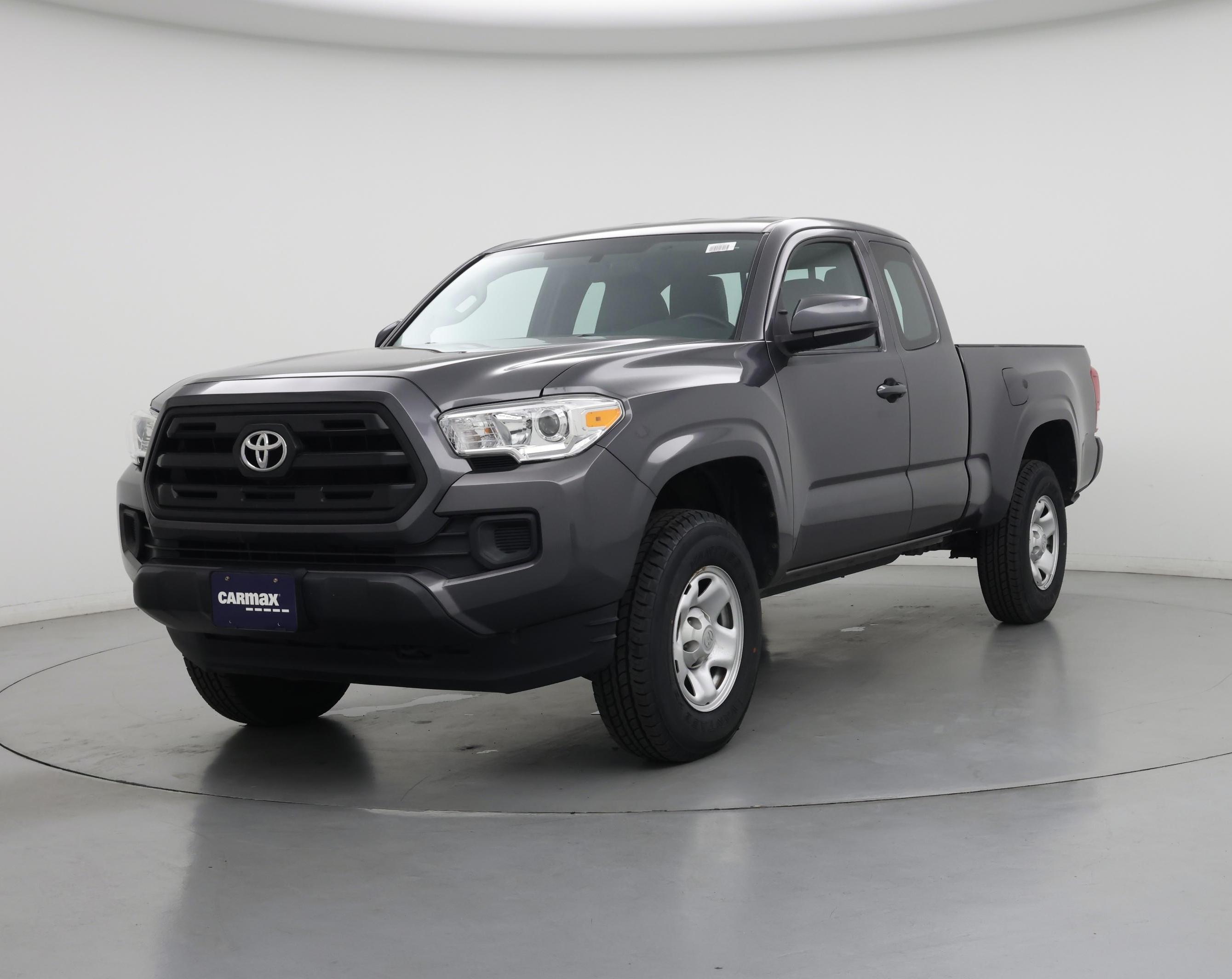 Thumbnail: 2016 Toyota Tacoma - 4