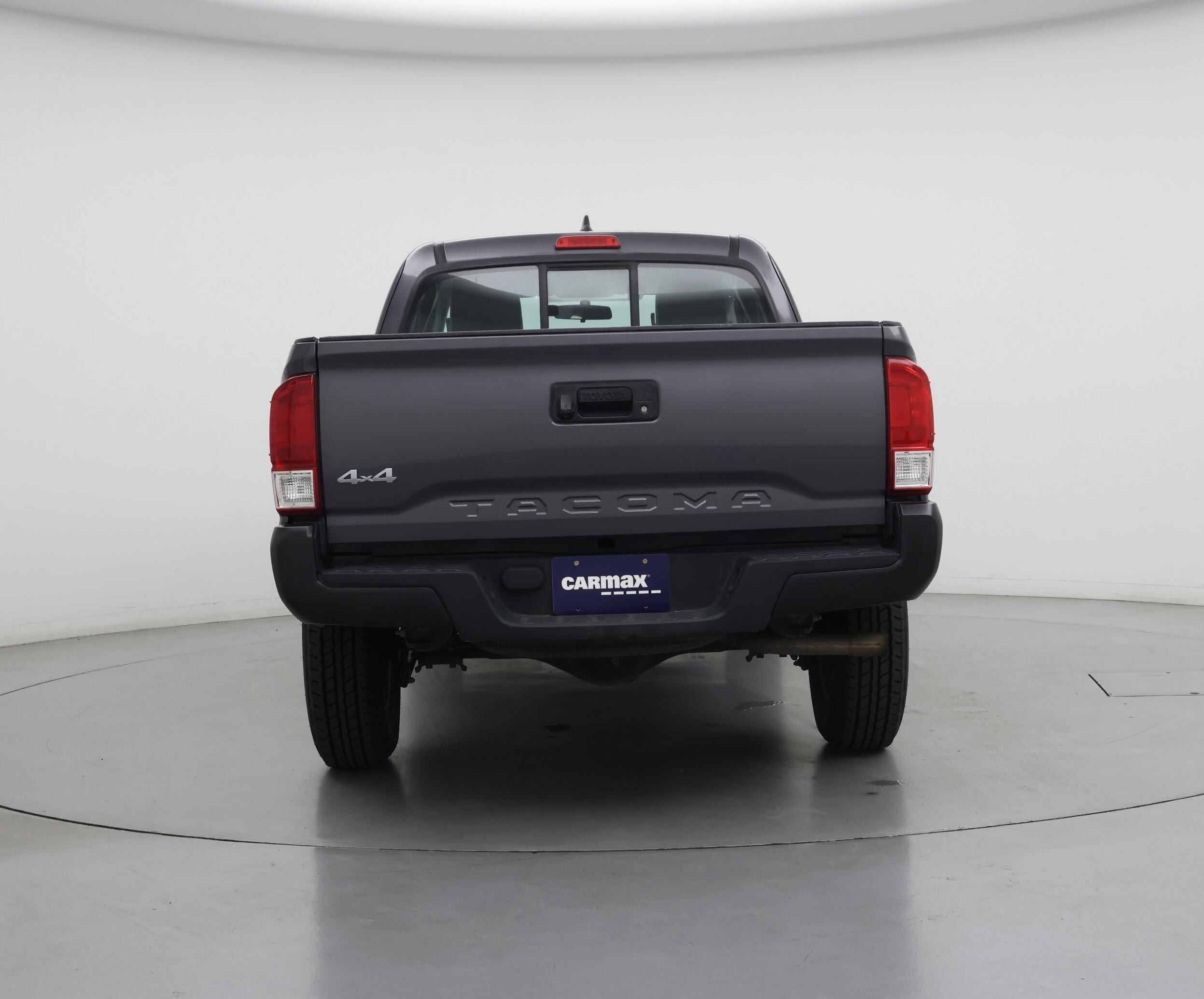 Thumbnail: 2016 Toyota Tacoma - 6