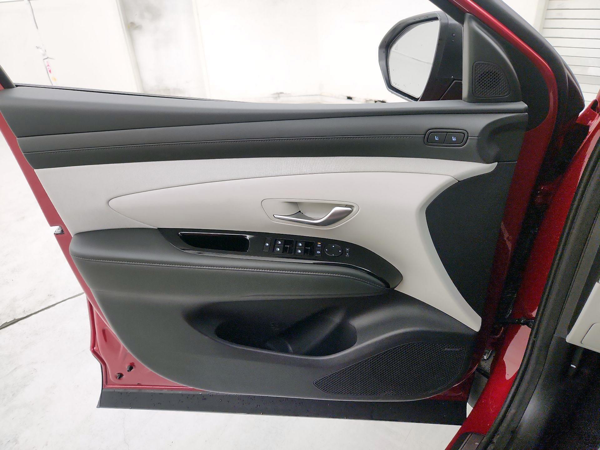 Thumbnail: 2025 Hyundai Tucson - 12