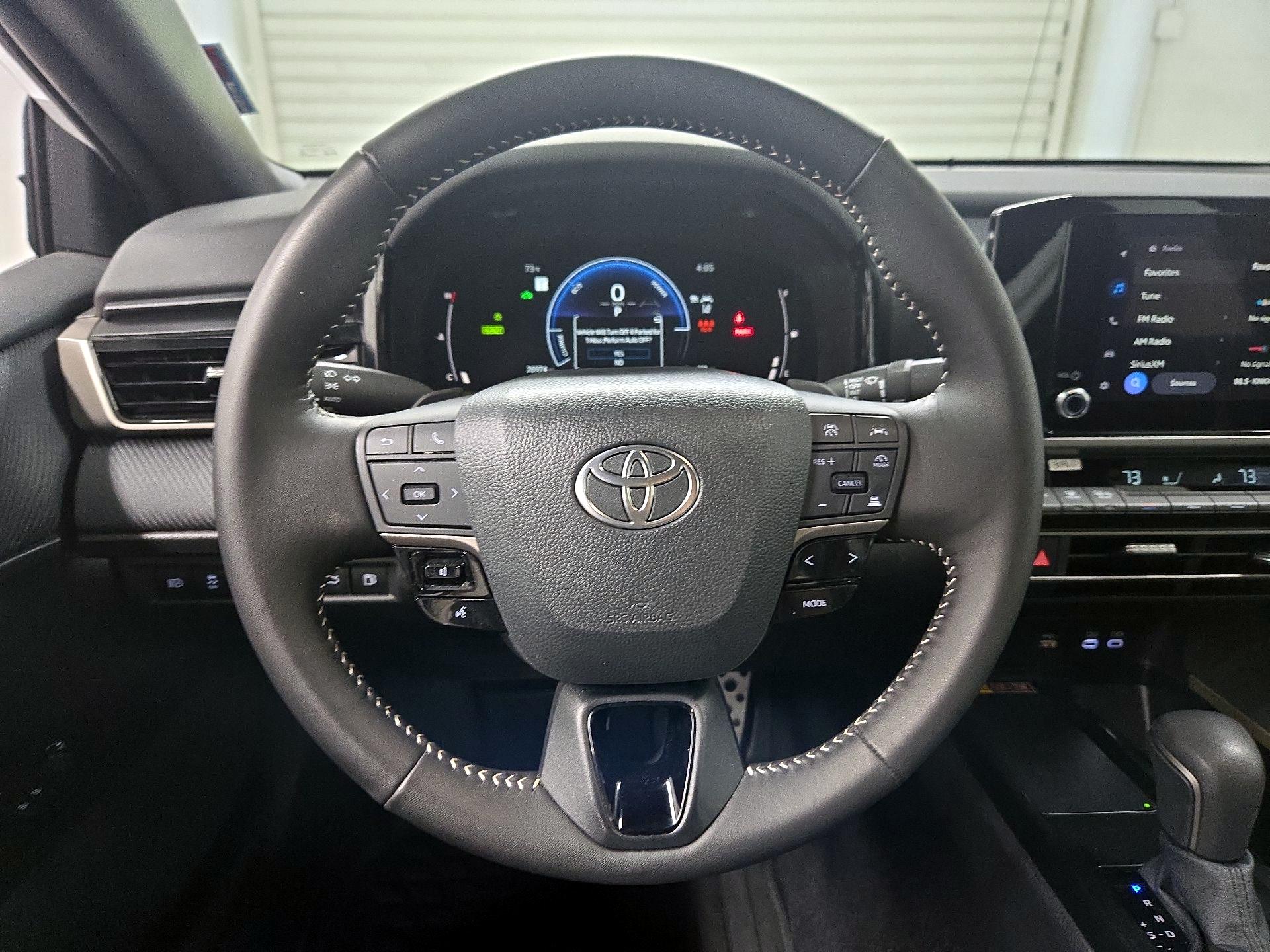 Thumbnail: 2025 Toyota Camry - 10