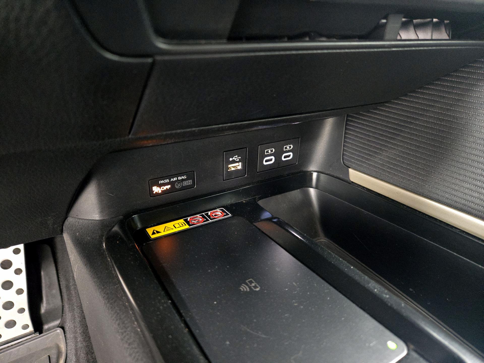 Thumbnail: 2025 Toyota Camry - 18