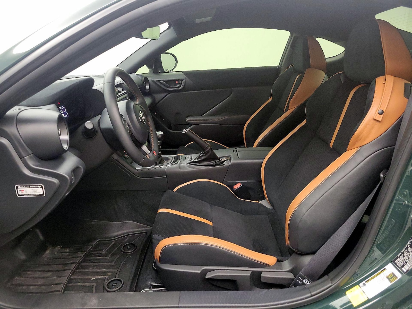 2025 Toyota GR86 Hakone Edition - Photo 12
